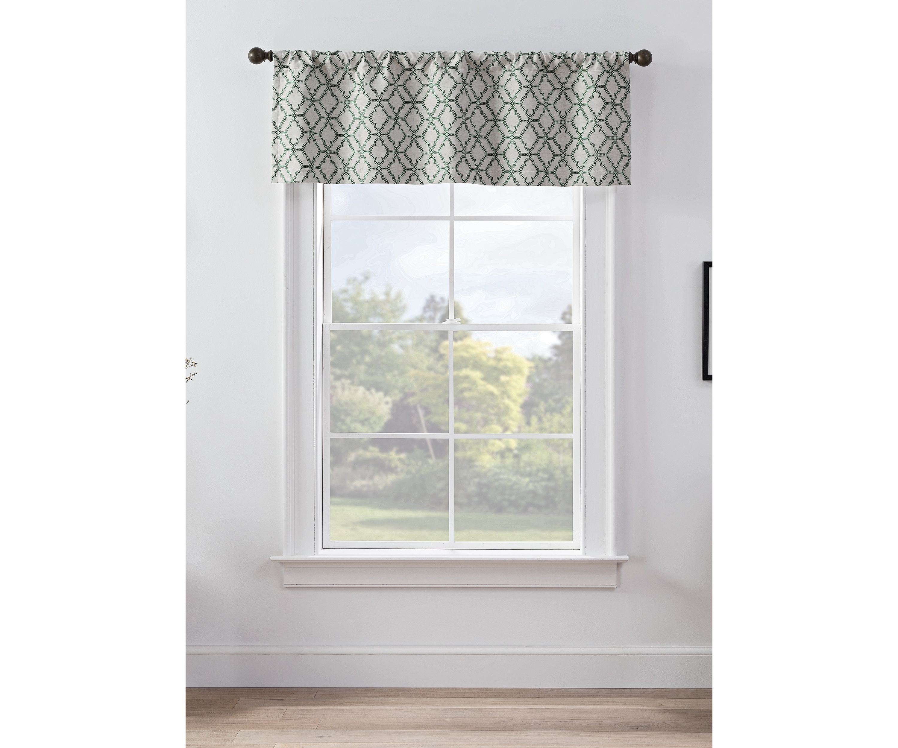 Lollie Valance