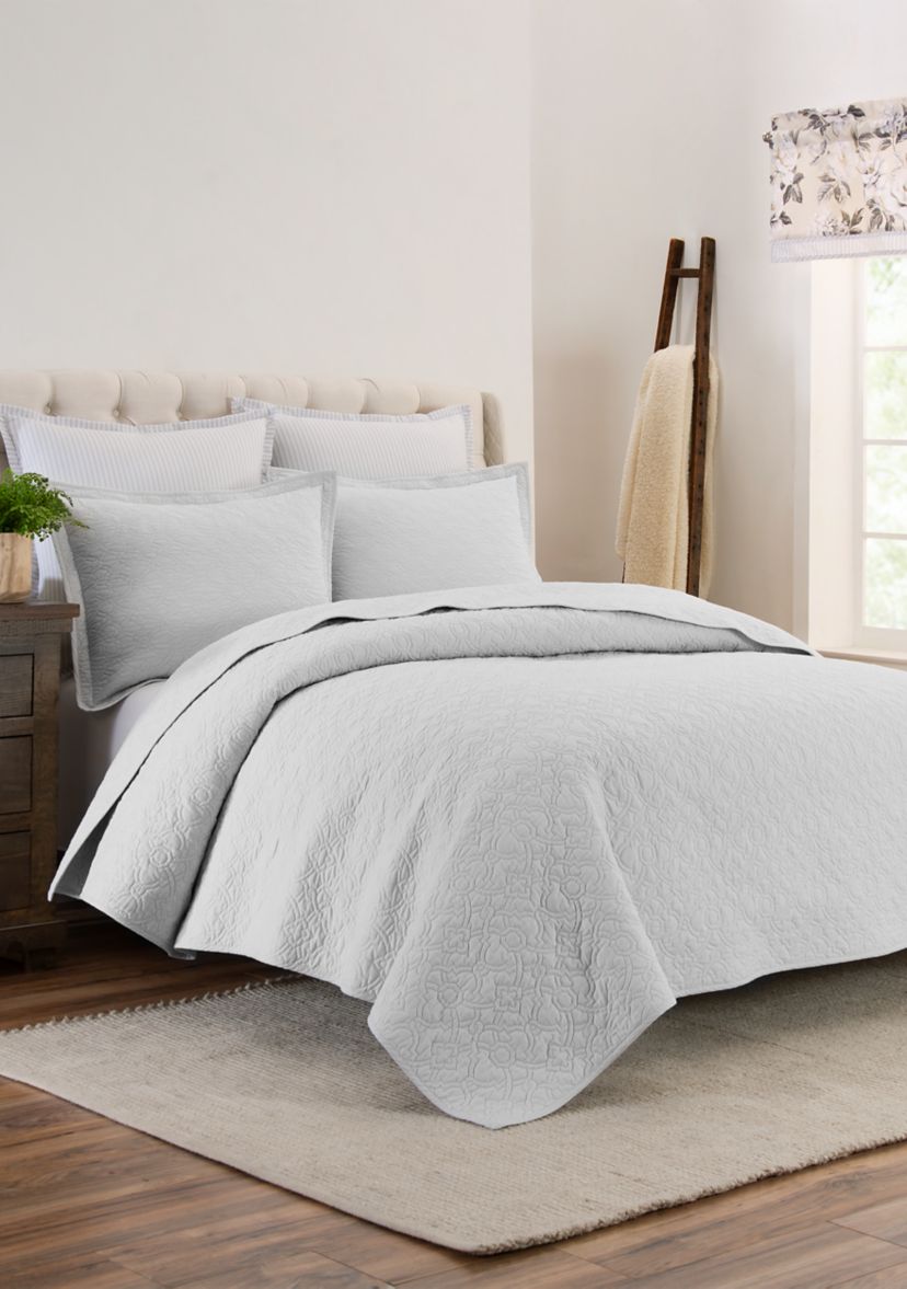 Artistic Twist Quilt Set
