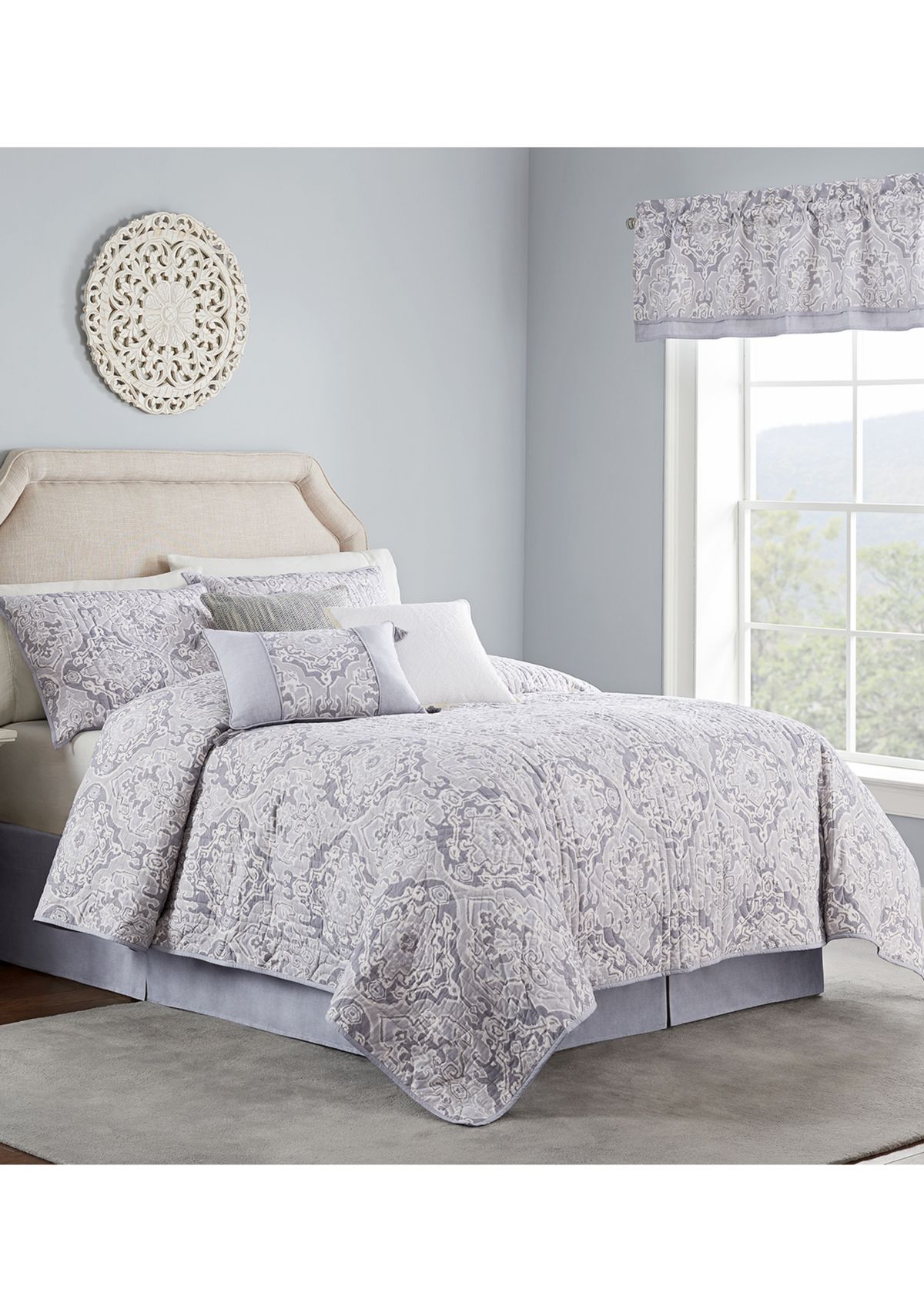 Izmir Four Piece Quilt Set