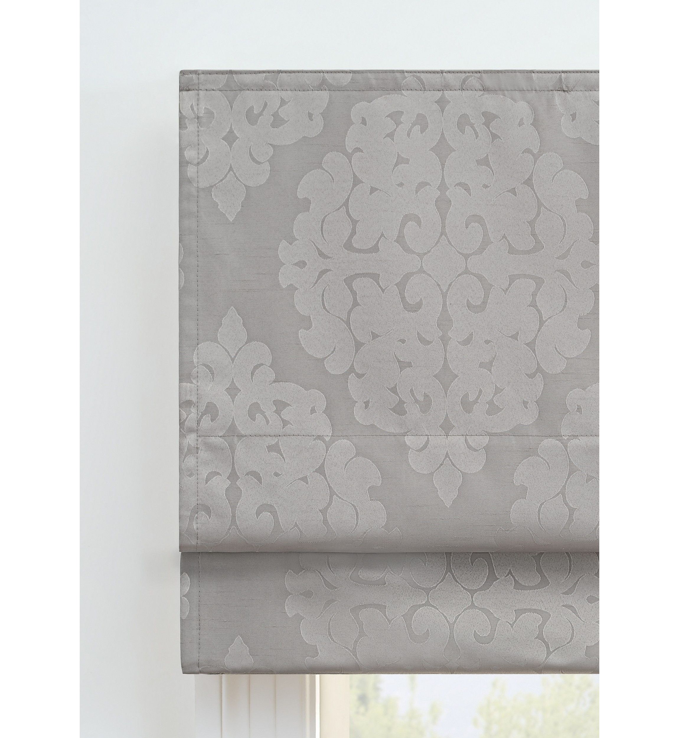 CARLTON TOTAL BLACKOUT ROMAN SHADE