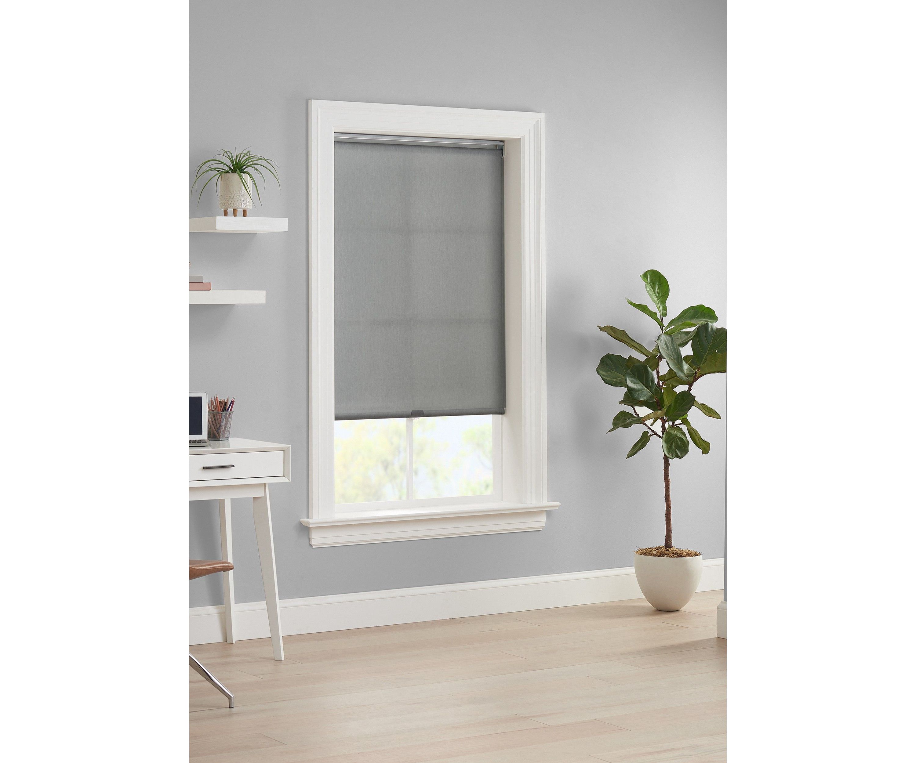 HOLDEN LIGHT FILTERING ROLLER SHADE