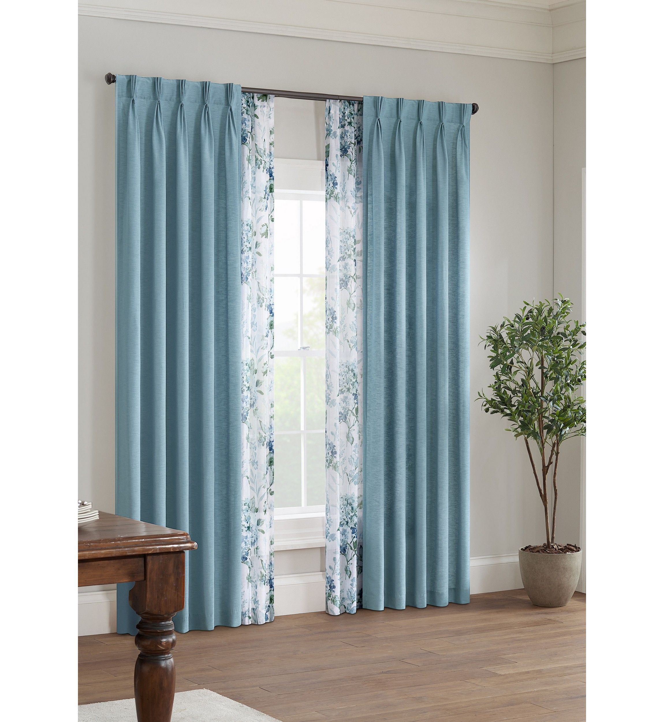 SERENDIPITY 5 PLEAT LIGHT FILTERING PANEL