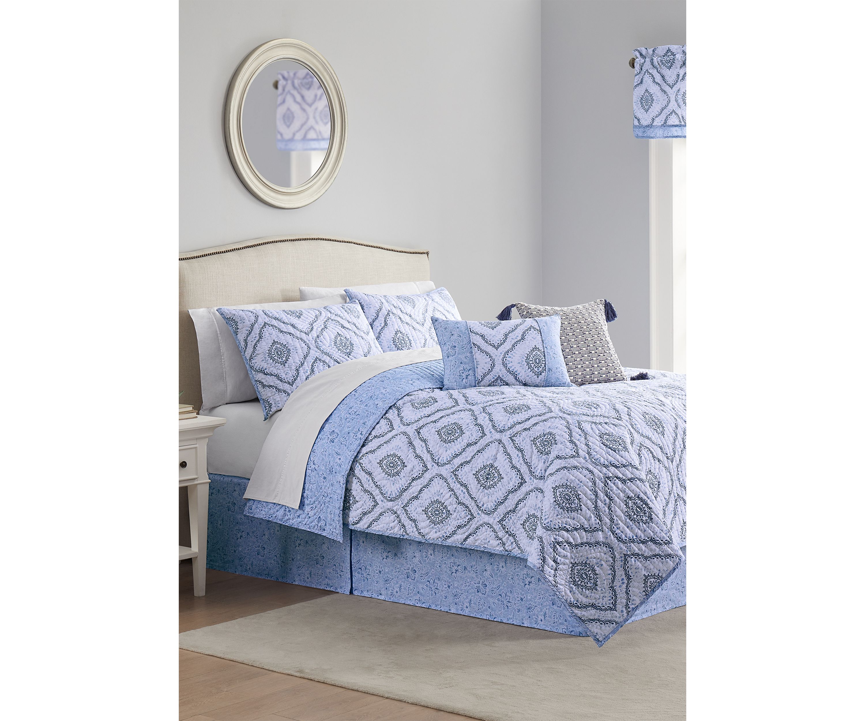   Curves Ahead 4 Piece Quilt Set 