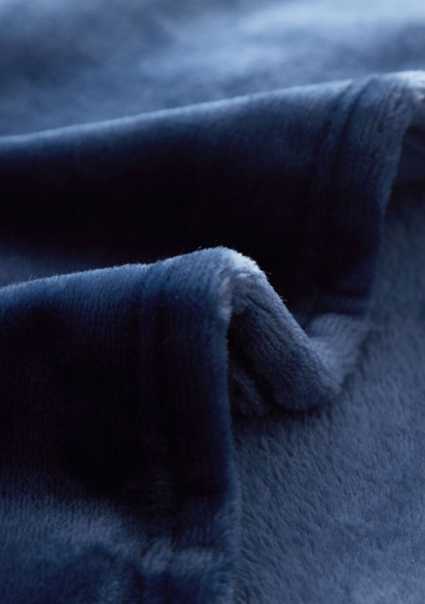 So Huge Oversized Fleece Blanket