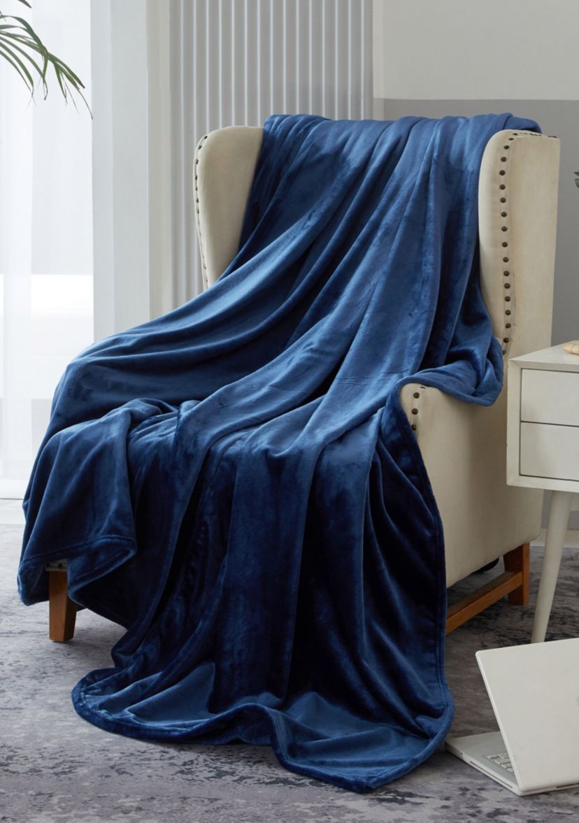 So Huge Oversized Fleece Blanket