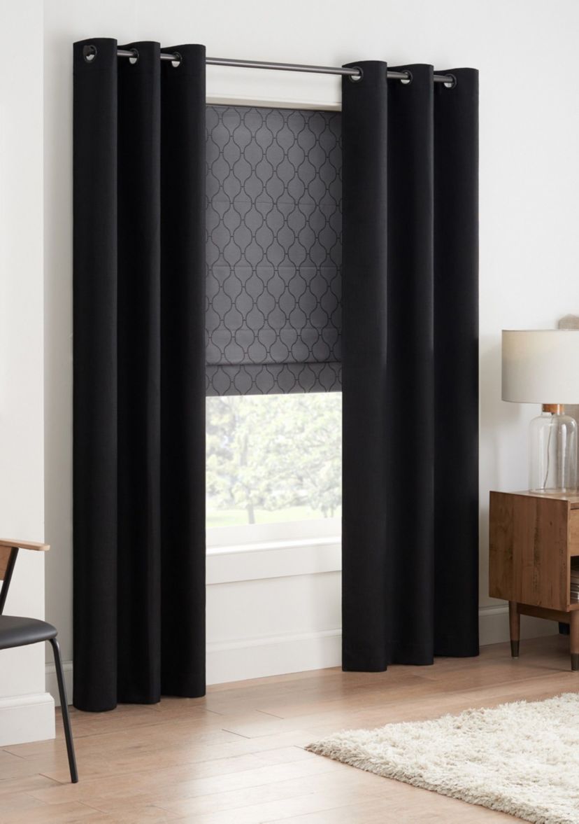 Darien Ogee 100% Total Blackout Cordless Roman Shade