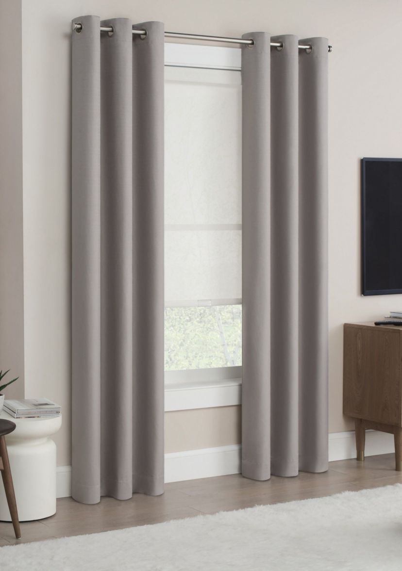Solar Cordless Light Filtering Privacy Roller Shade 45-in. Width