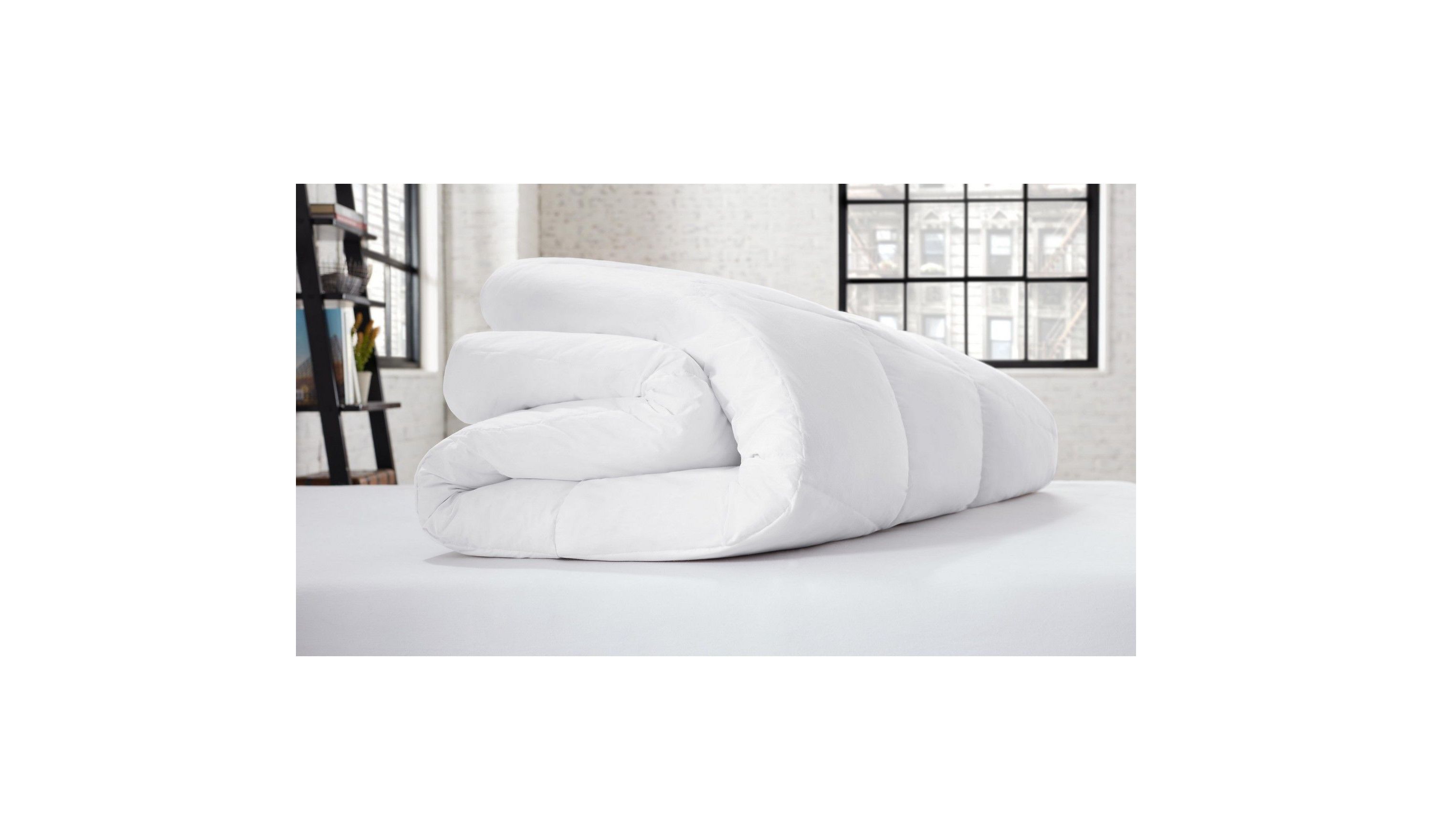 Soft and Natural 100% Cotton Feather Fill Comforter