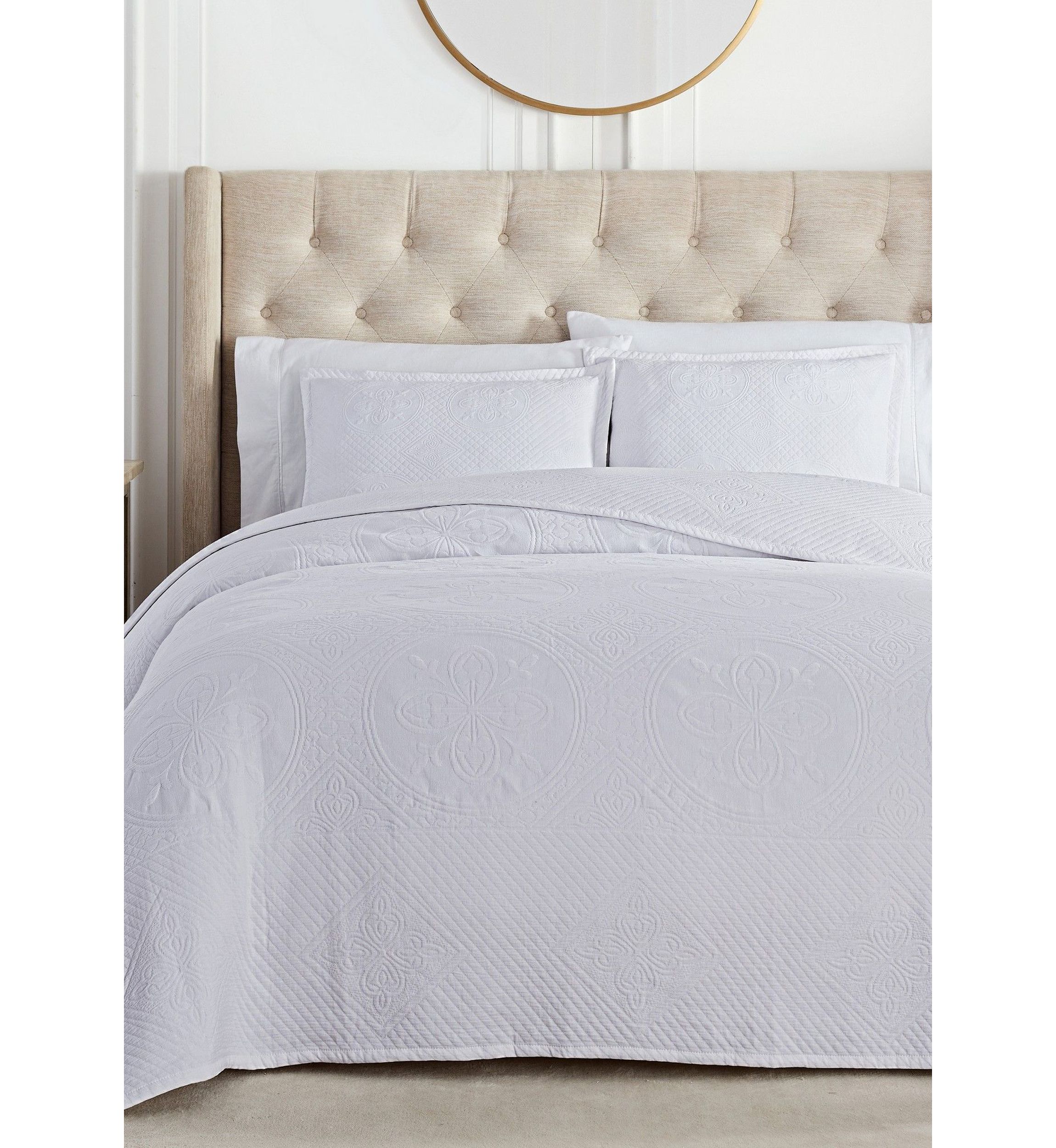 MATELASSE OVERSIZED BEDSPREAD SET