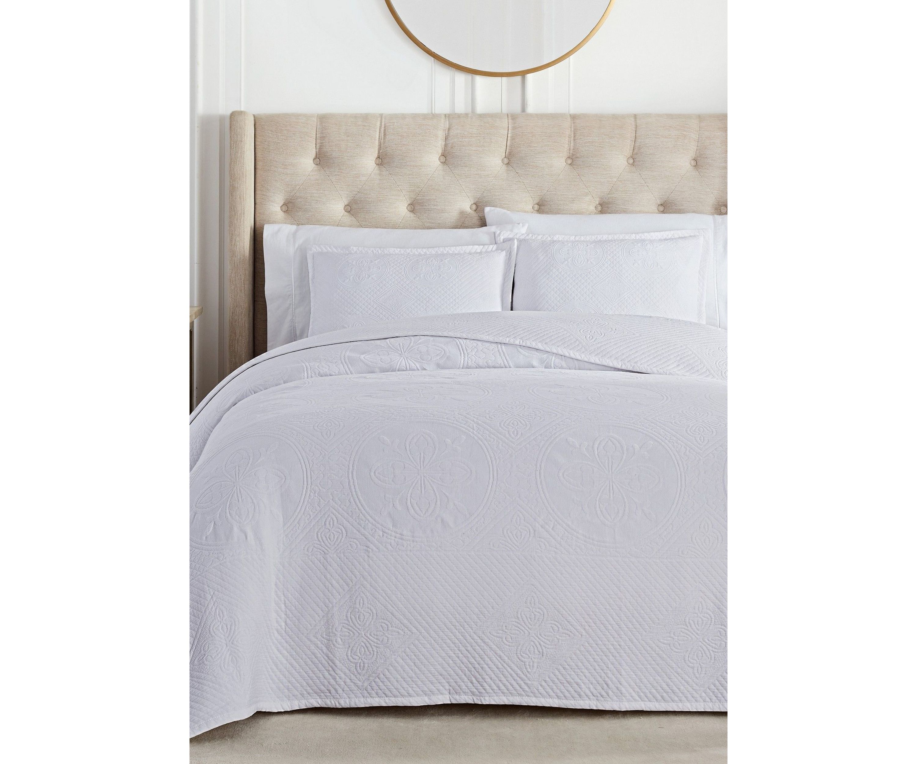 MATELASSE OVERSIZED BEDSPREAD SET