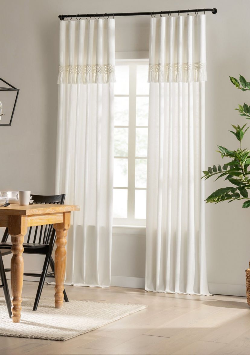 LUCINDA LIGHT FILTERING PANEL