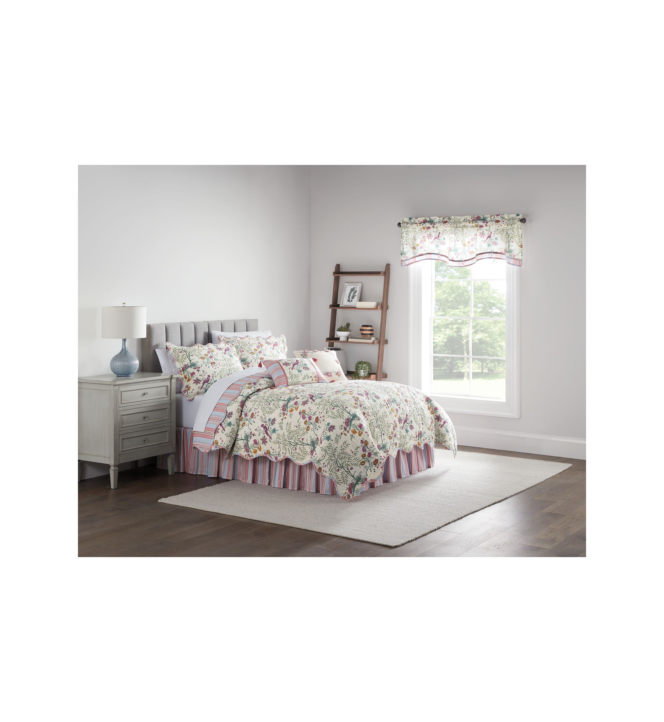 Above the Trees Quilt Set