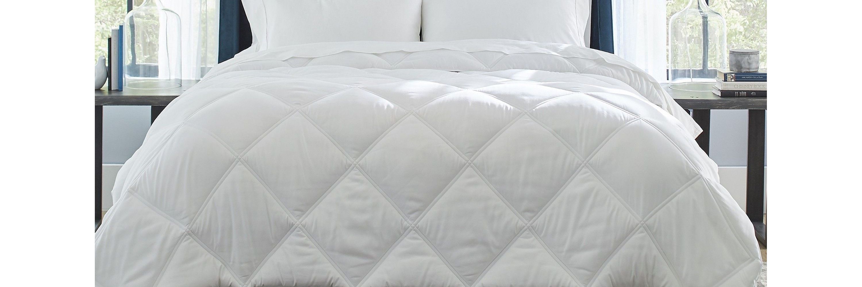 Quilted Oversized Down Alternative Comforter