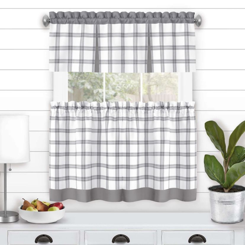Tate Tier and Valance Window Curtain Set