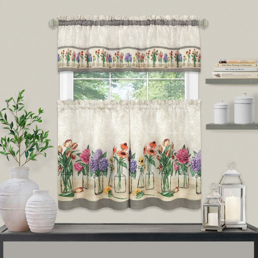Garden Blooms Printed Tier & Valance Set