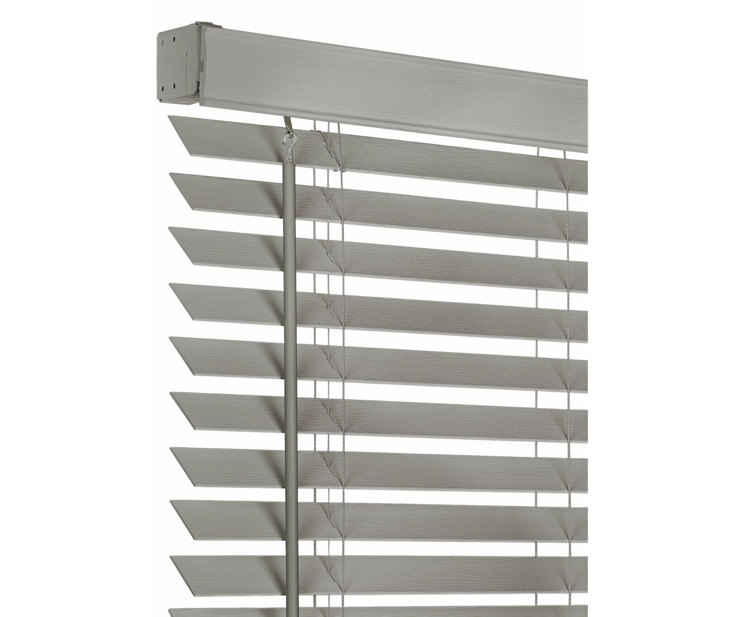 Cordless GII Madera Falsa 2" Faux Wood Plantation Blind