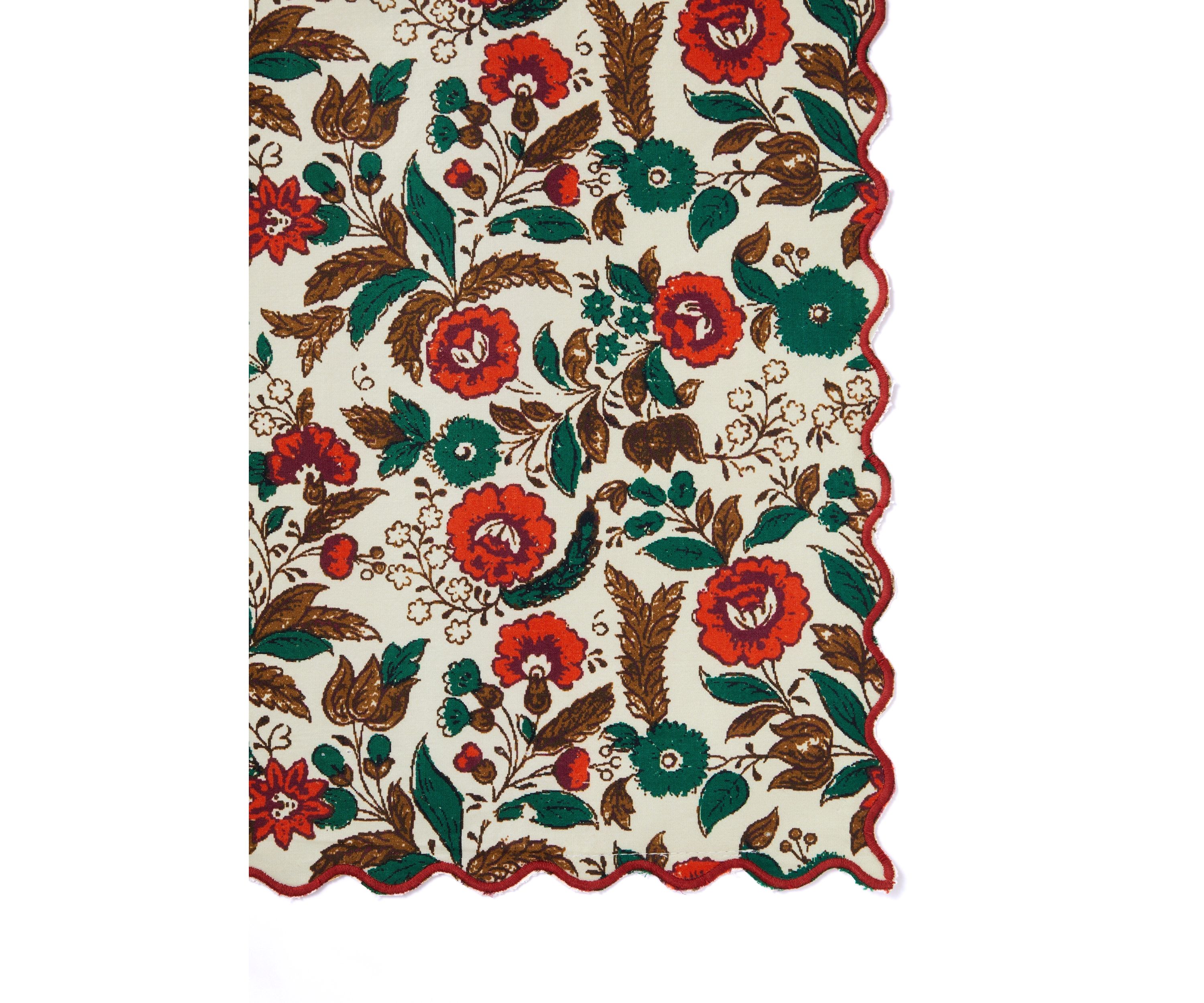 Red and Green Floral Scalloped Placemat