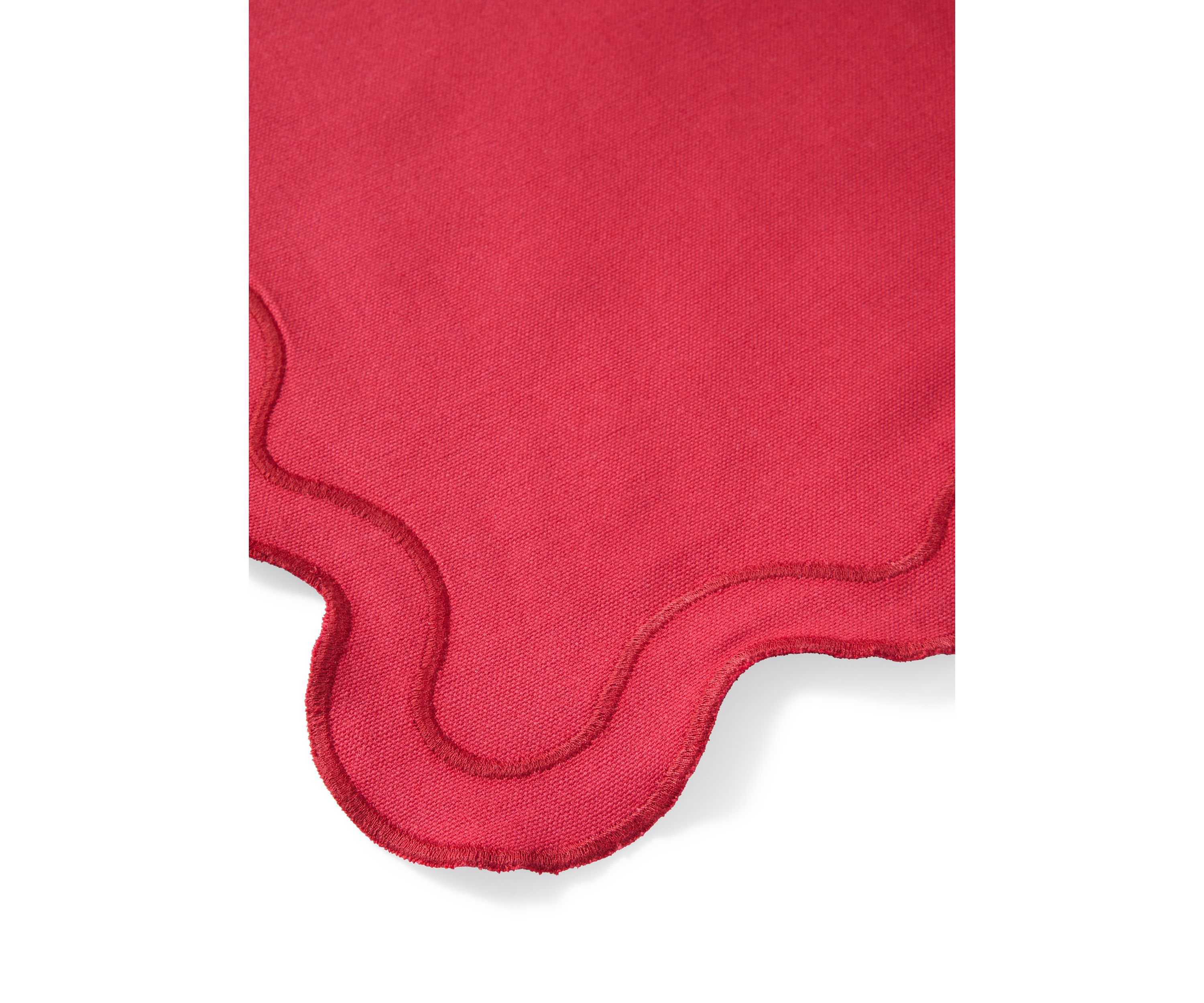 Dark Red Scalloped Placemat 