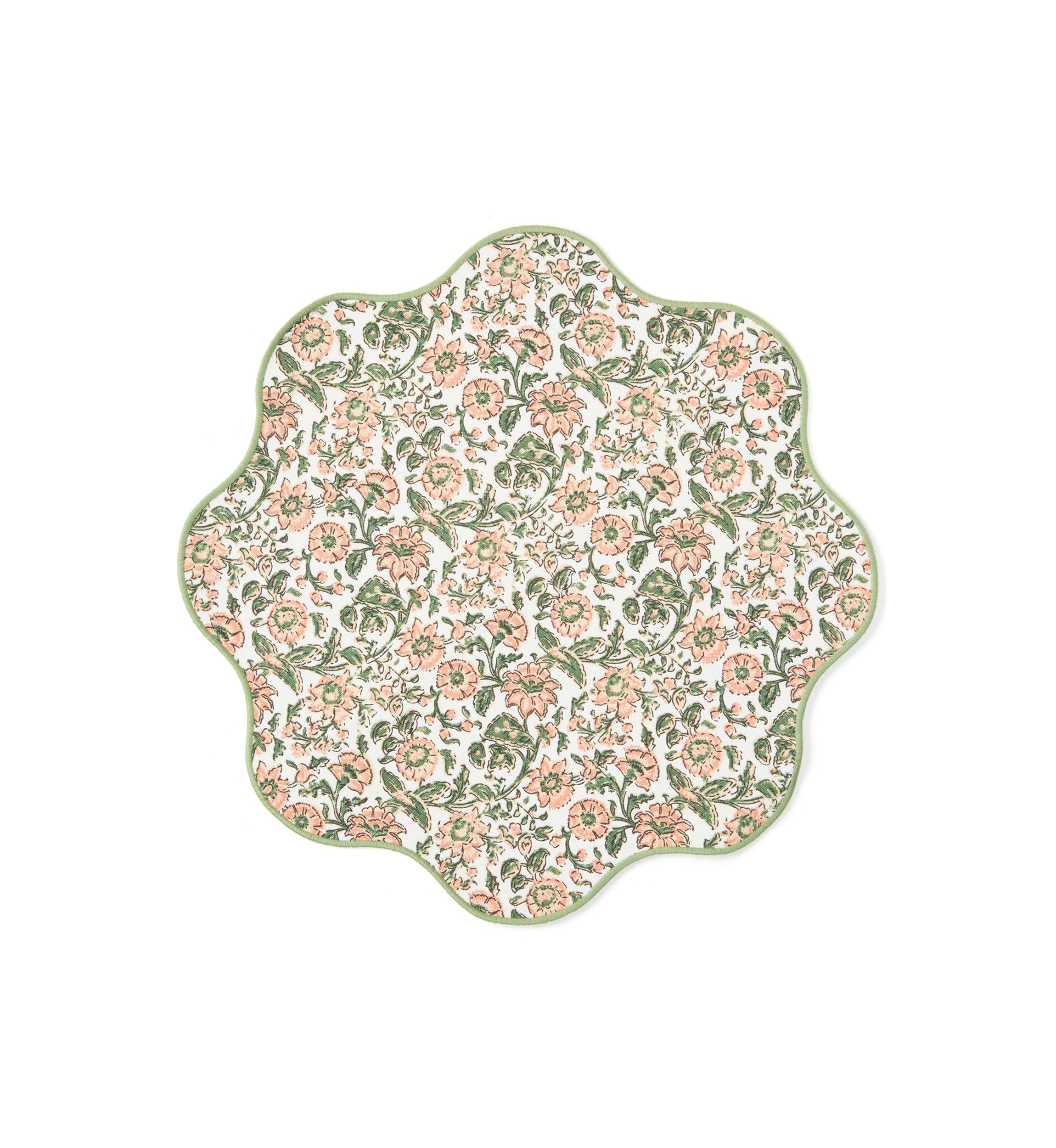 Reversible Floral Printed Scalloped Placemat
