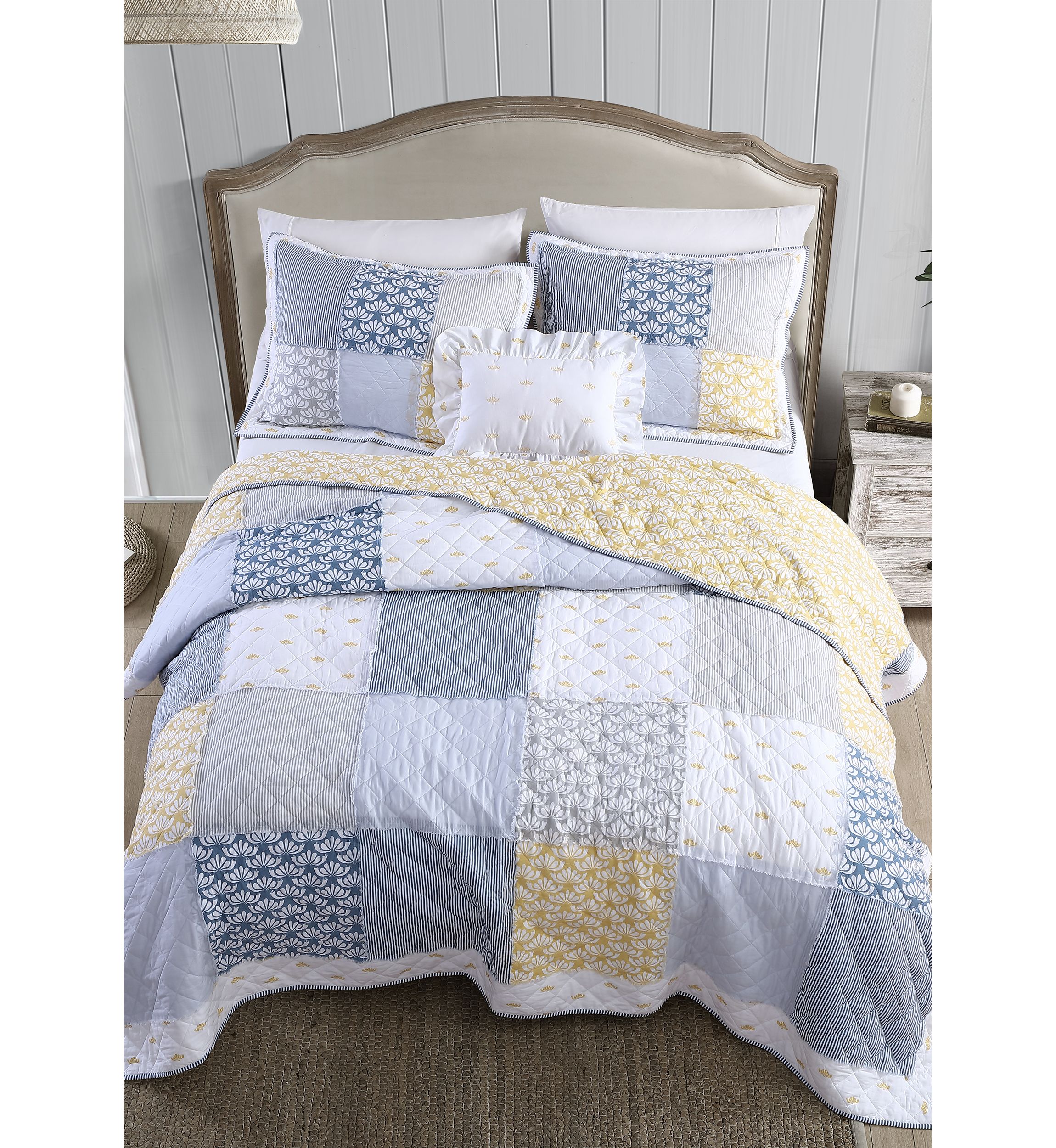 Vintage Wallpaper Sham