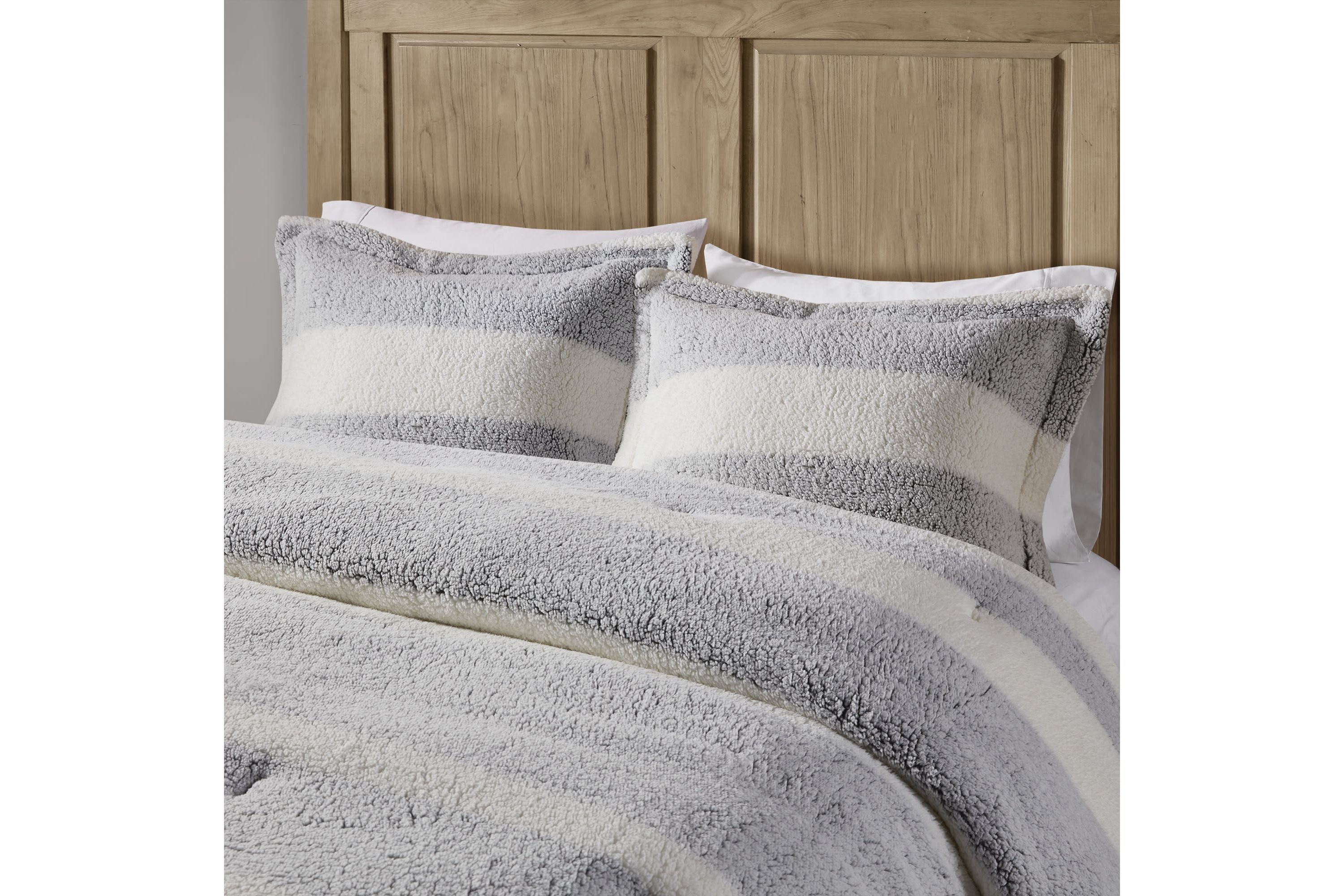 Hollis Sherpa Comforter Set
