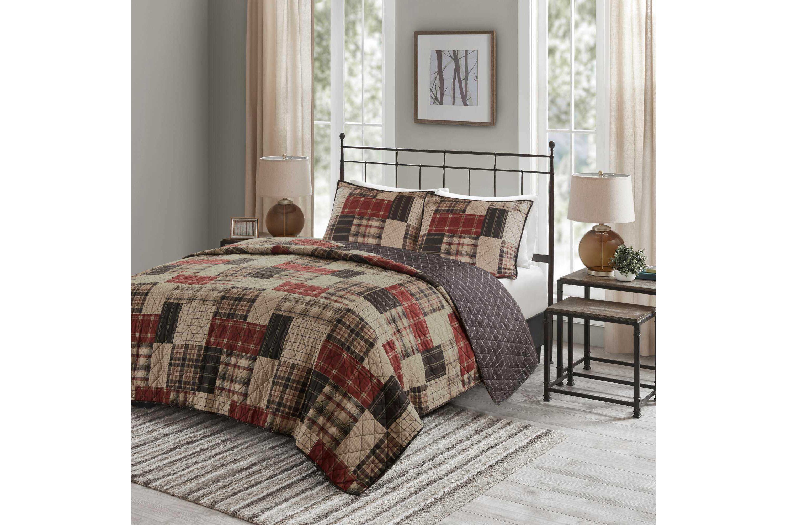 Timber 3 Piece Reversible Printed Quilt Set