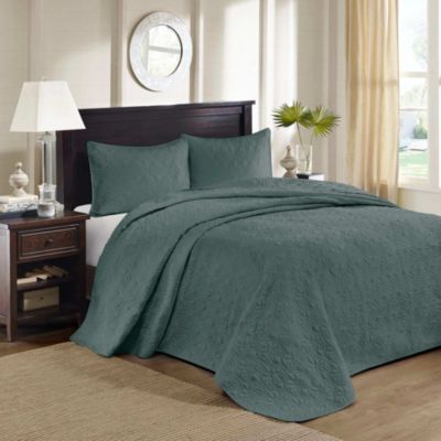 Madison Park Quebec 3 Piece Reversible Quilt Set, Green