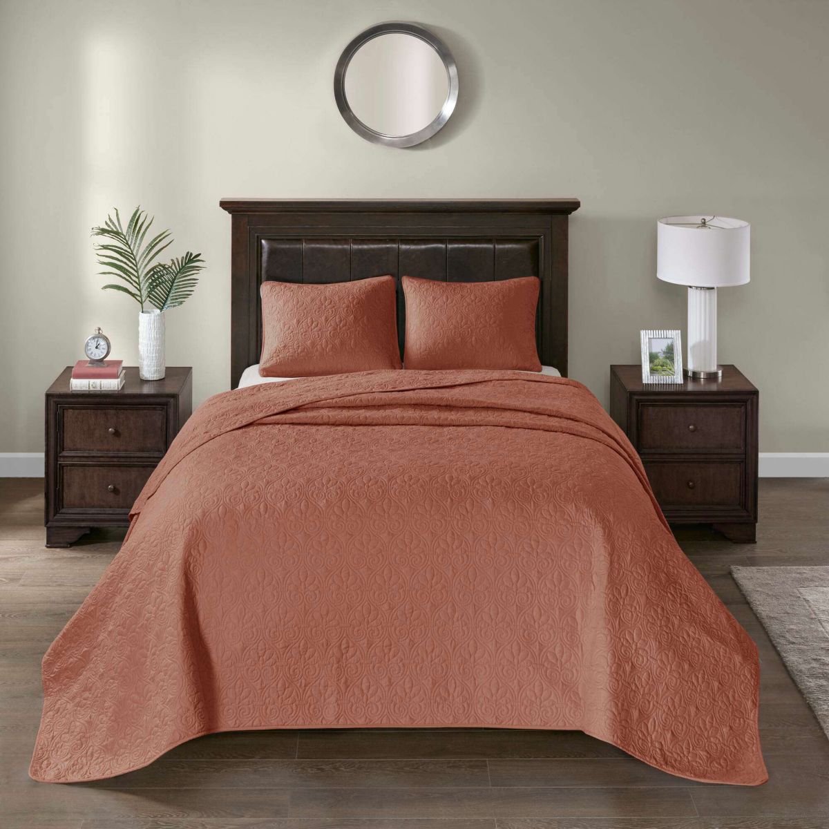 Quebec 3 Piece Reversible Quilt Set