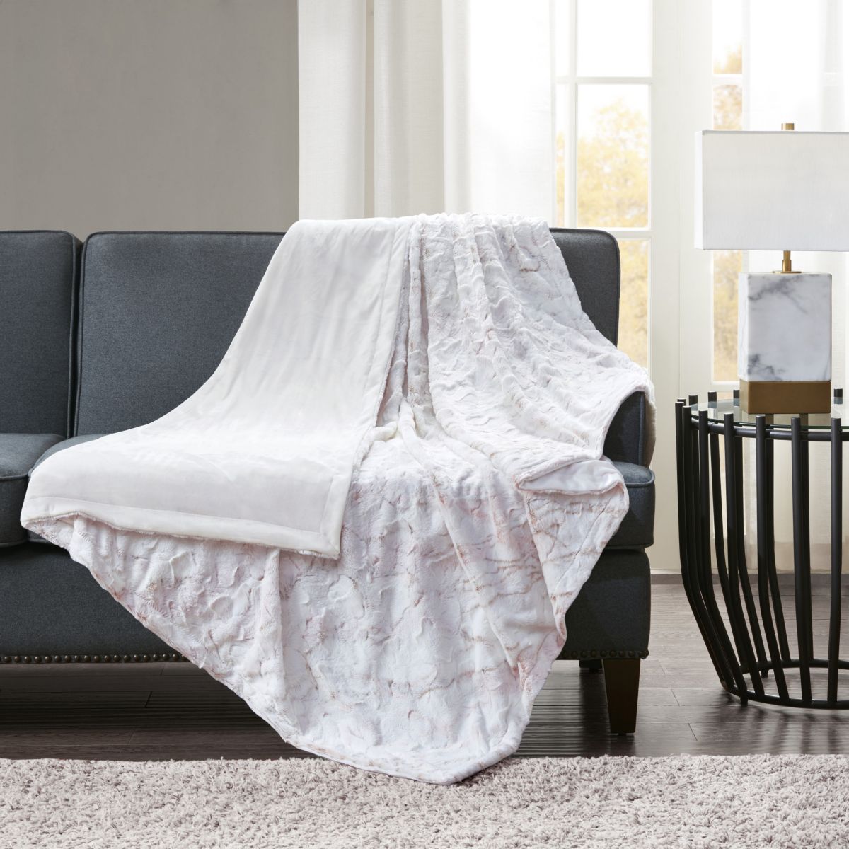 Sachi Oversized Faux Fur Throw