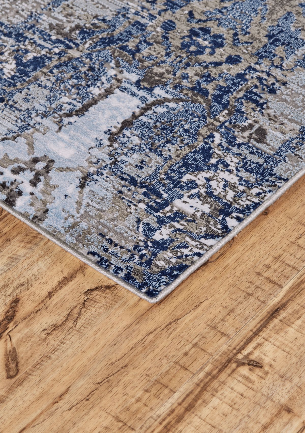 Javers Modern Damask Area Rug
