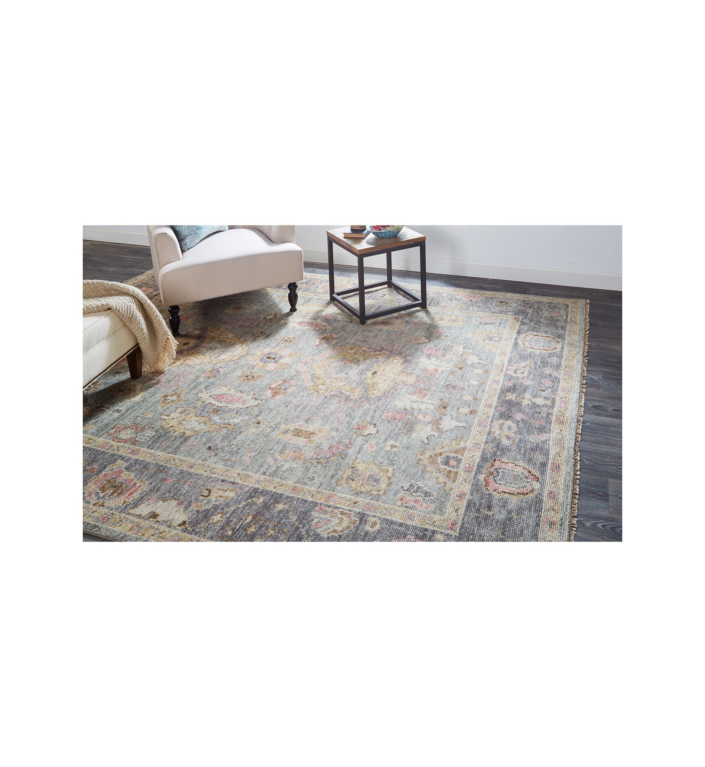 Irie Traditional Oriental Area Rug