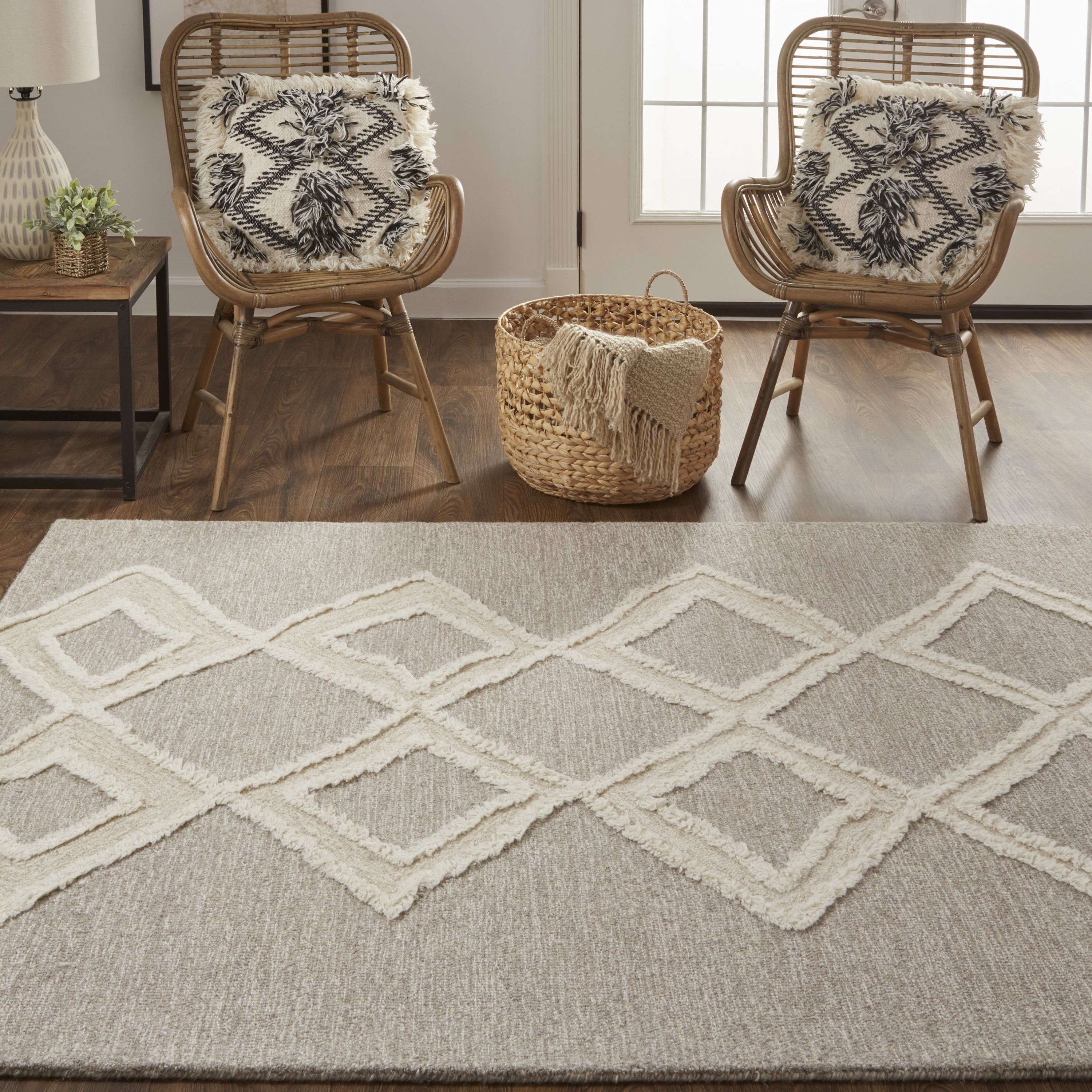 Elika Transitional Geometric Area Rug