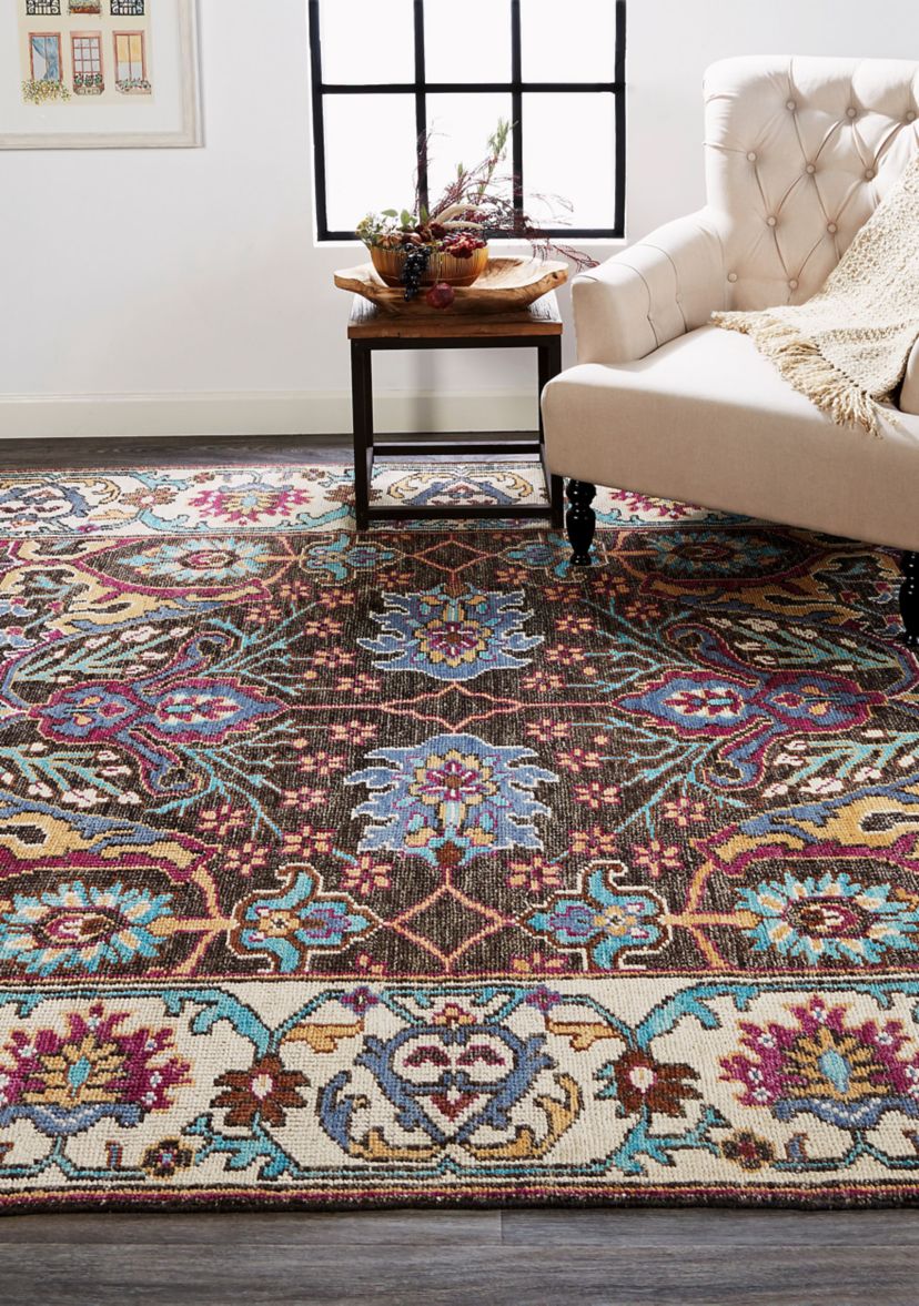 Bashyr Traditional Bordered Area Rug