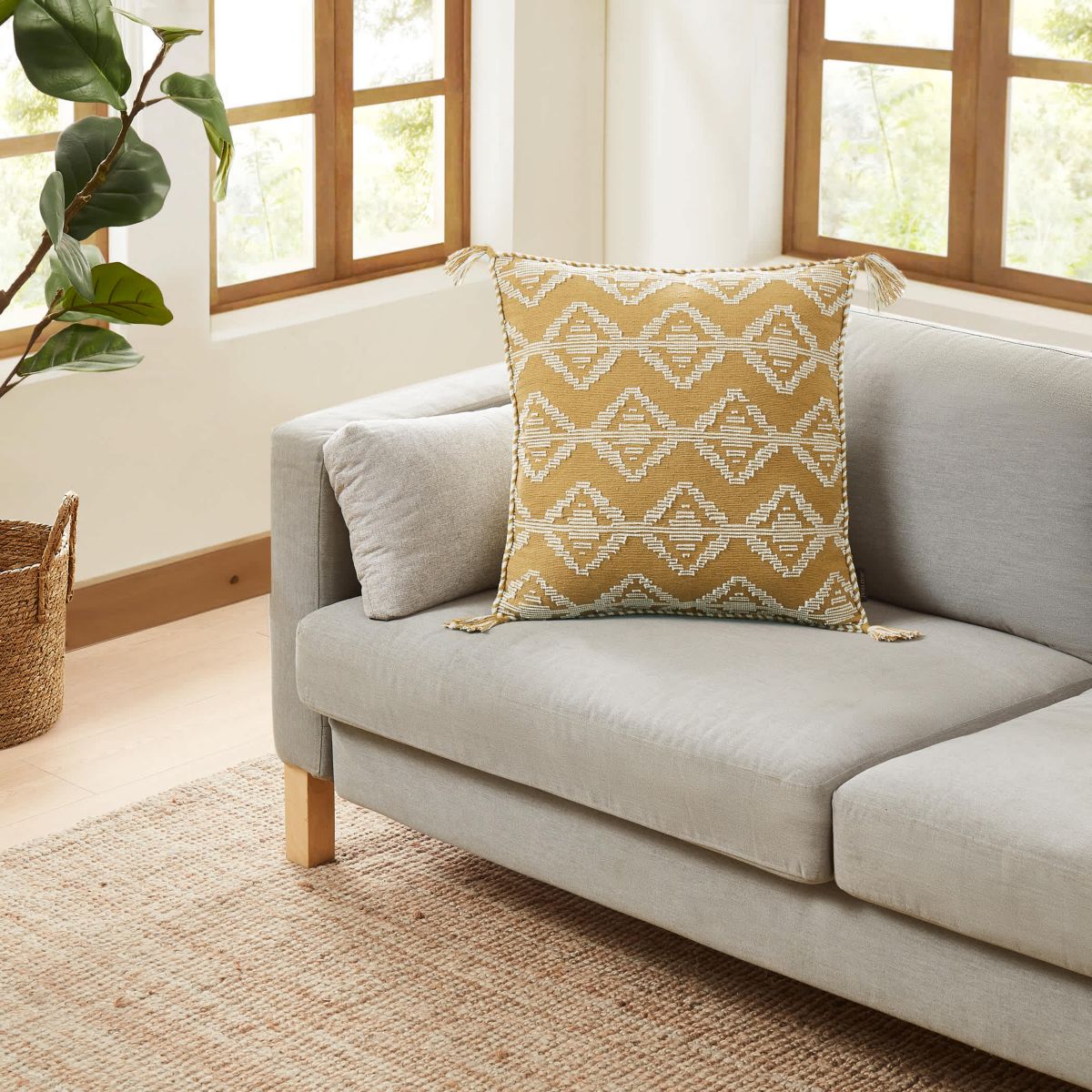 Saddlebrook Dec Pillow