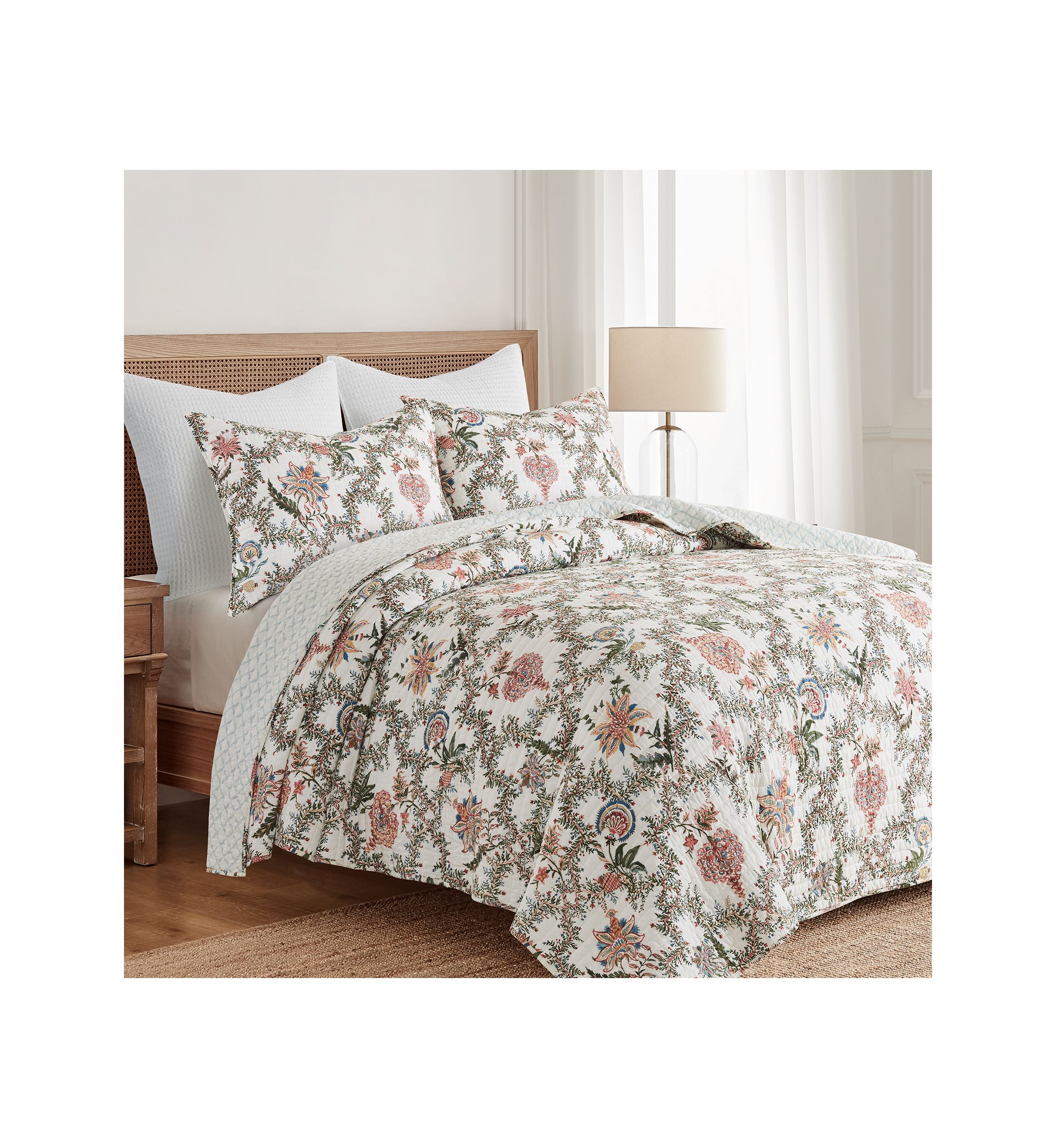 Inaya Quilt Set