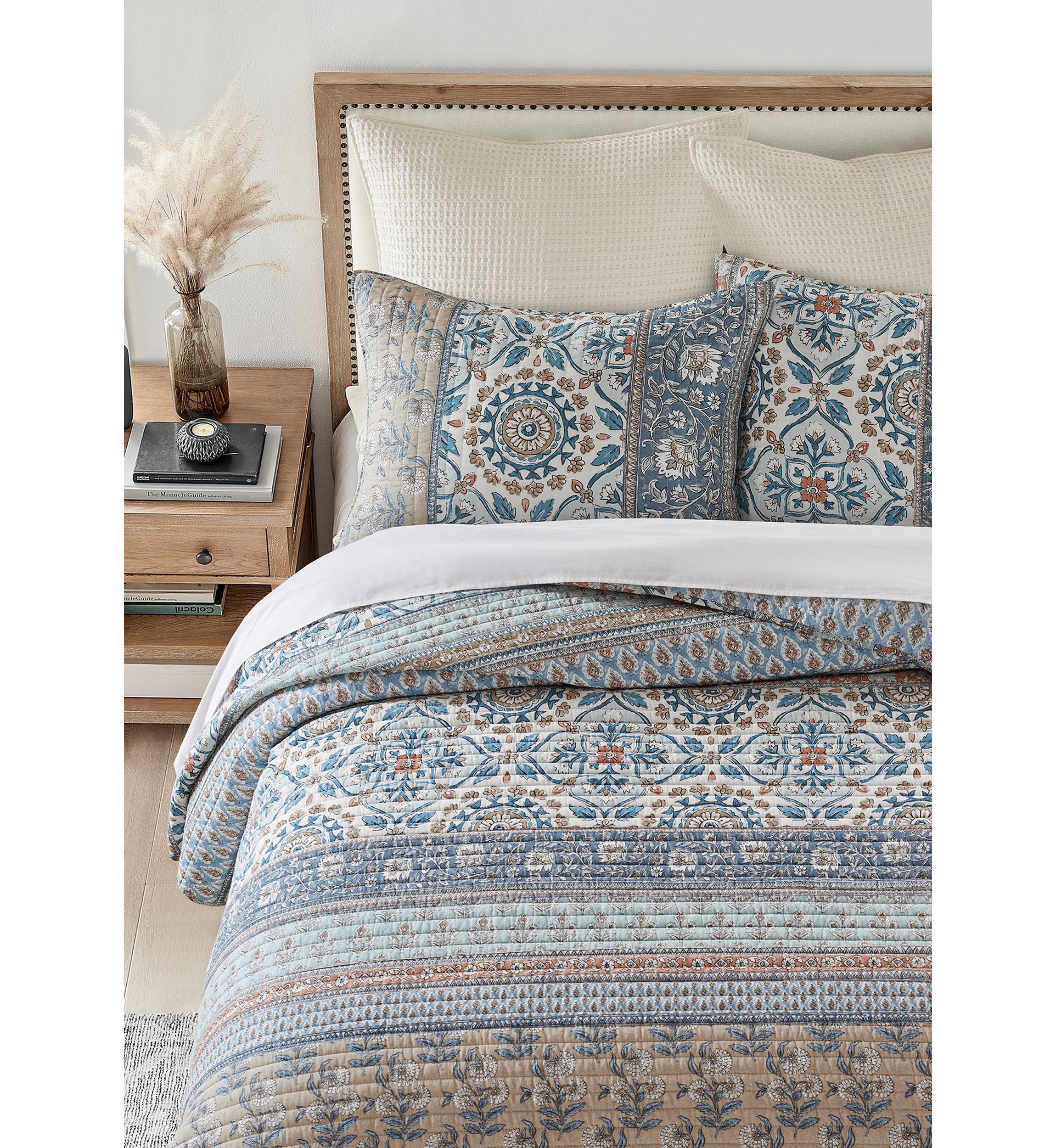 Adira Reversible Quilt Set