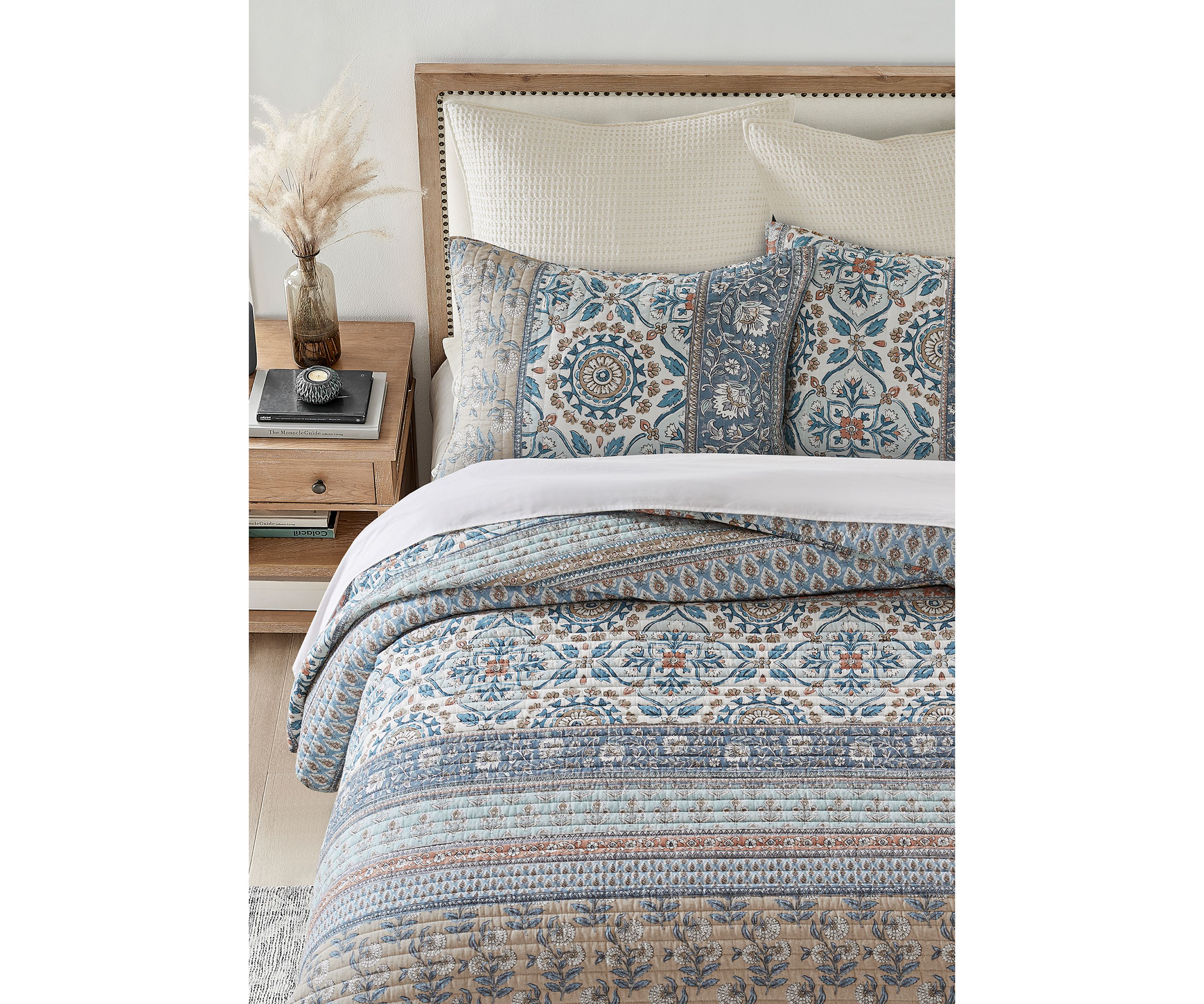 Adira Reversible Quilt Set