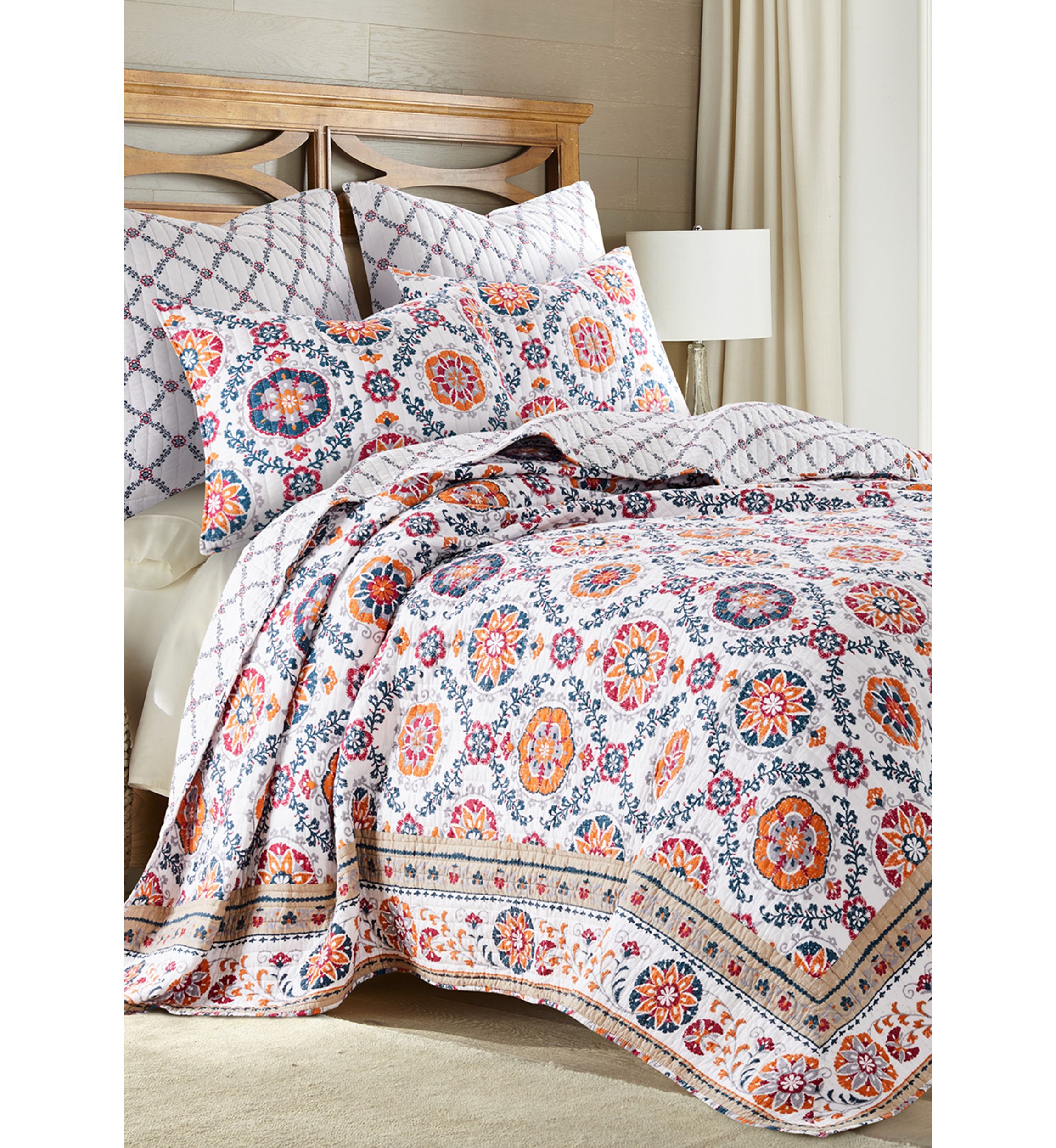 Kalina Floral Medallion Reversible Twin Quilt Set