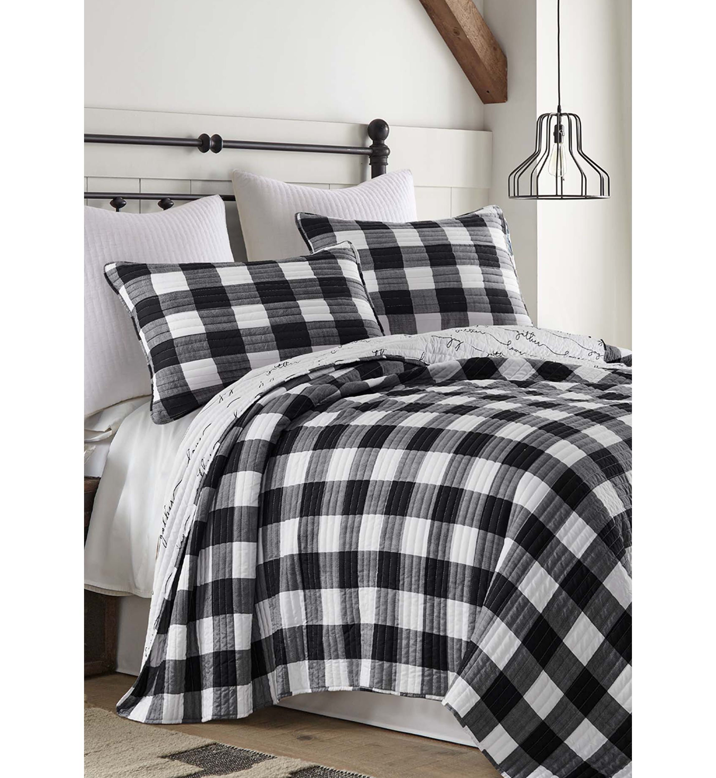 Logan Plaid Reversible Quilt Set