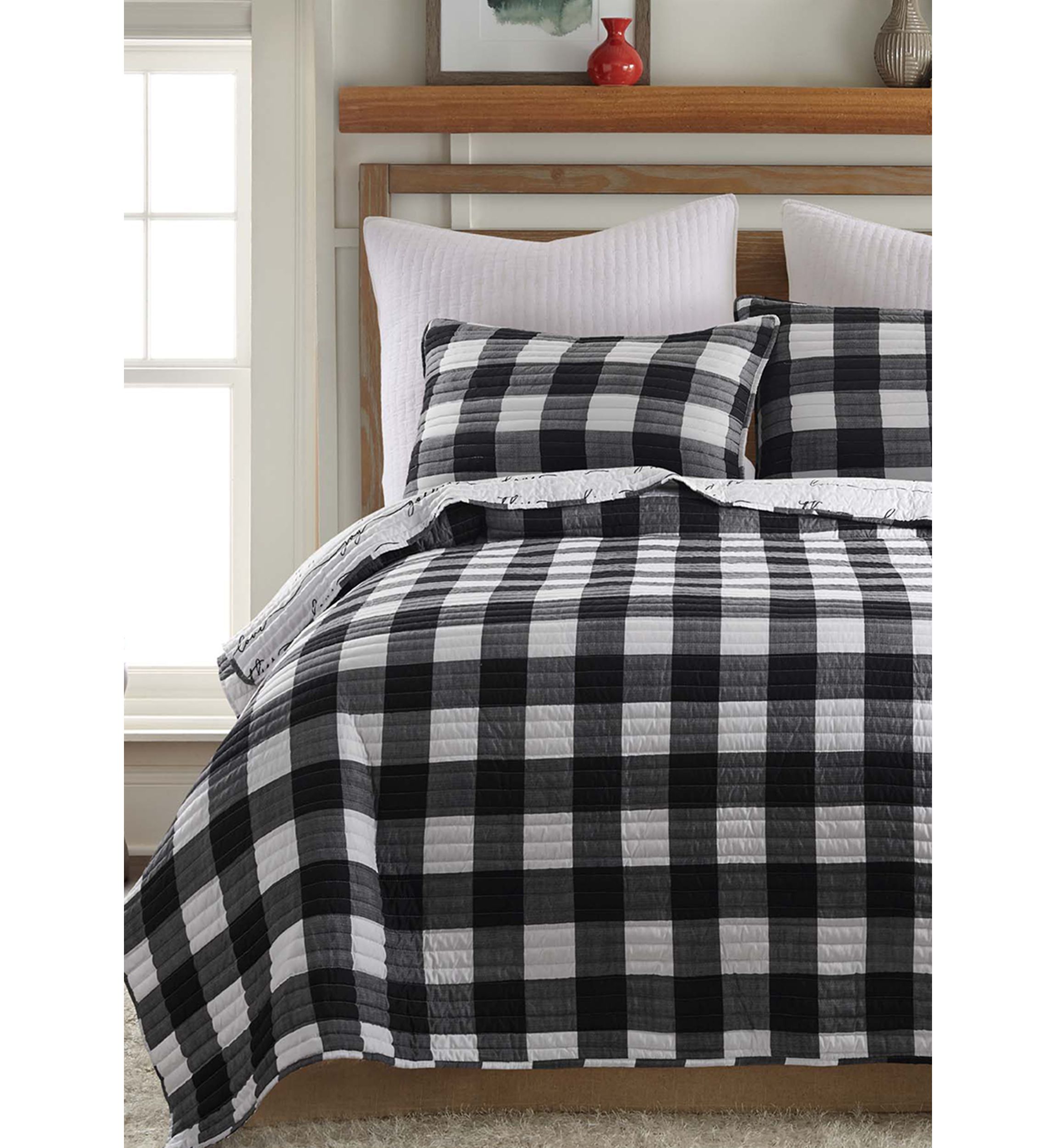 Logan Plaid Reversible Quilt Set