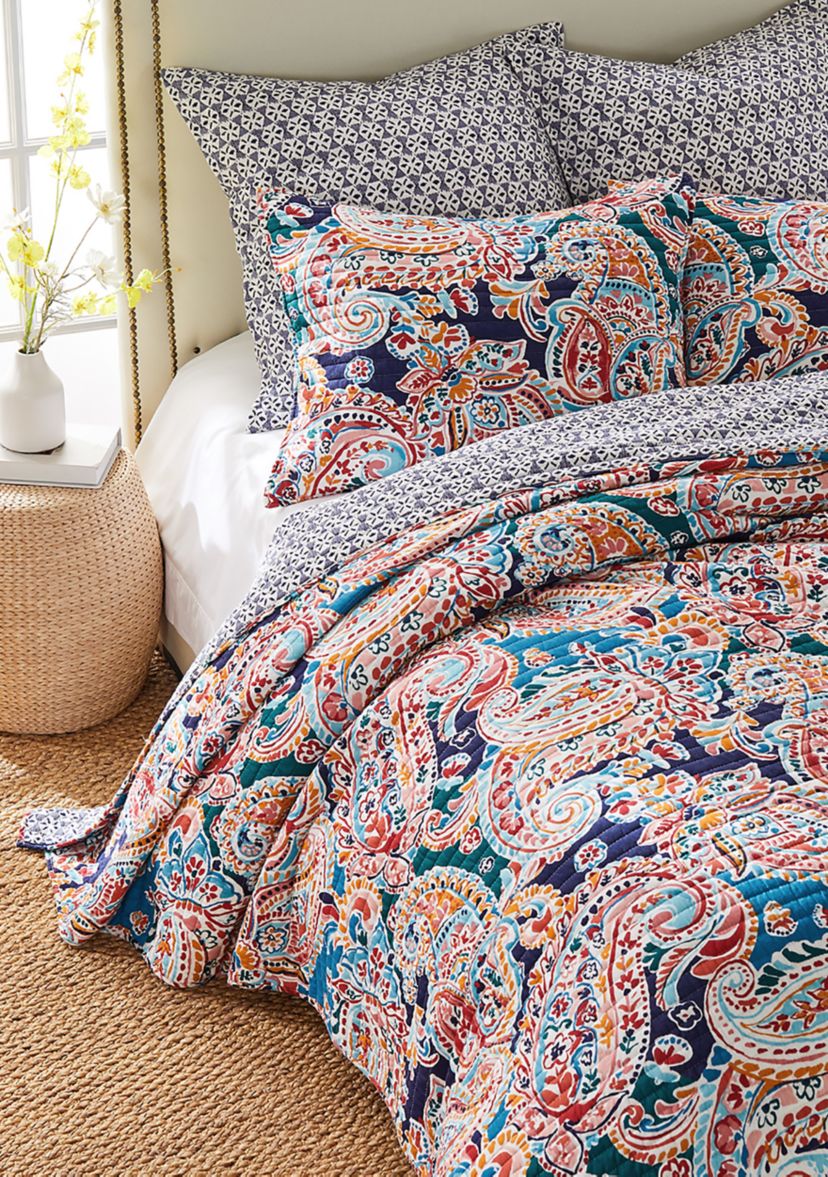 Saronna Quilt Set