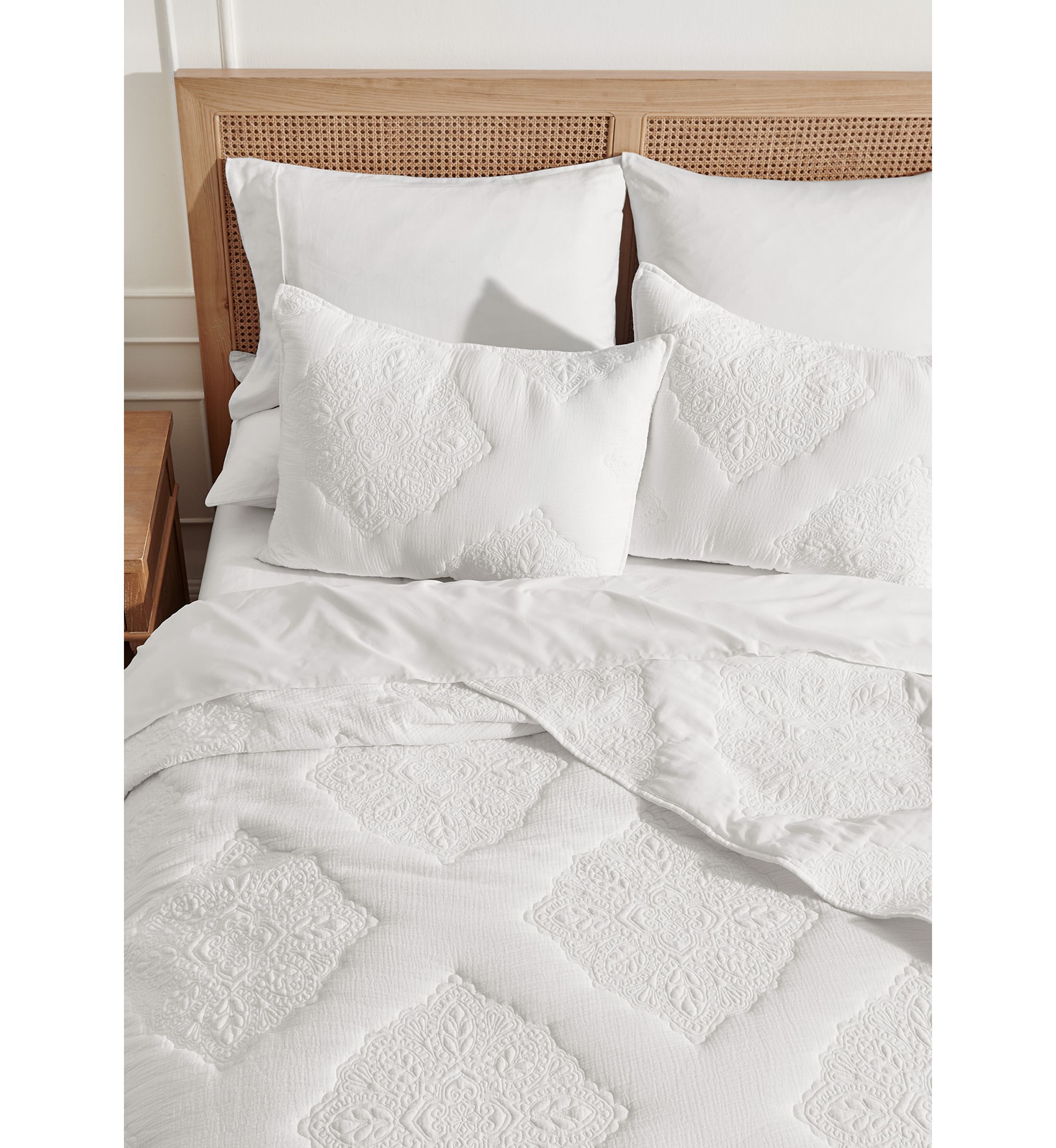 Munni Reversible Quilt Set
