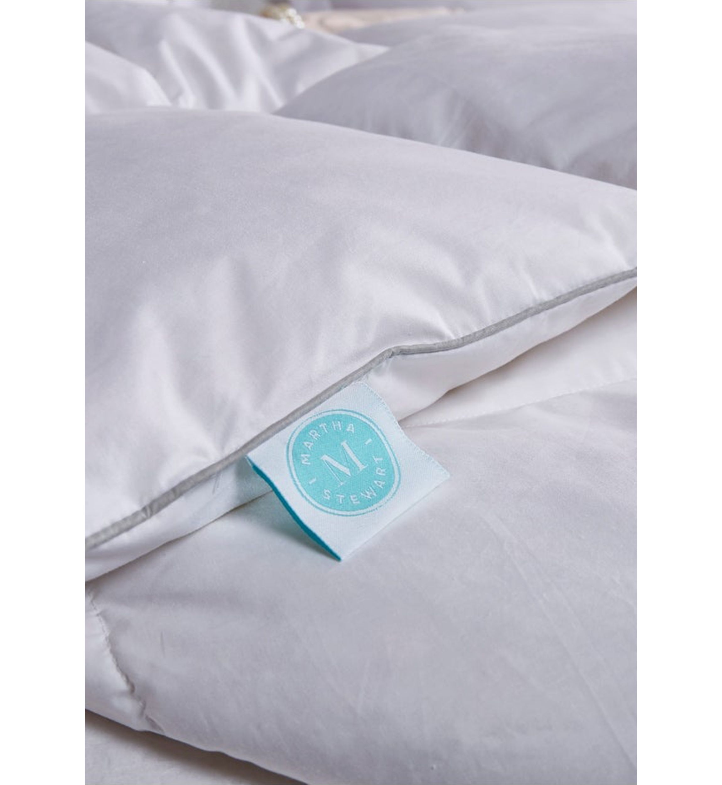White Goose Feather and Down Comforter