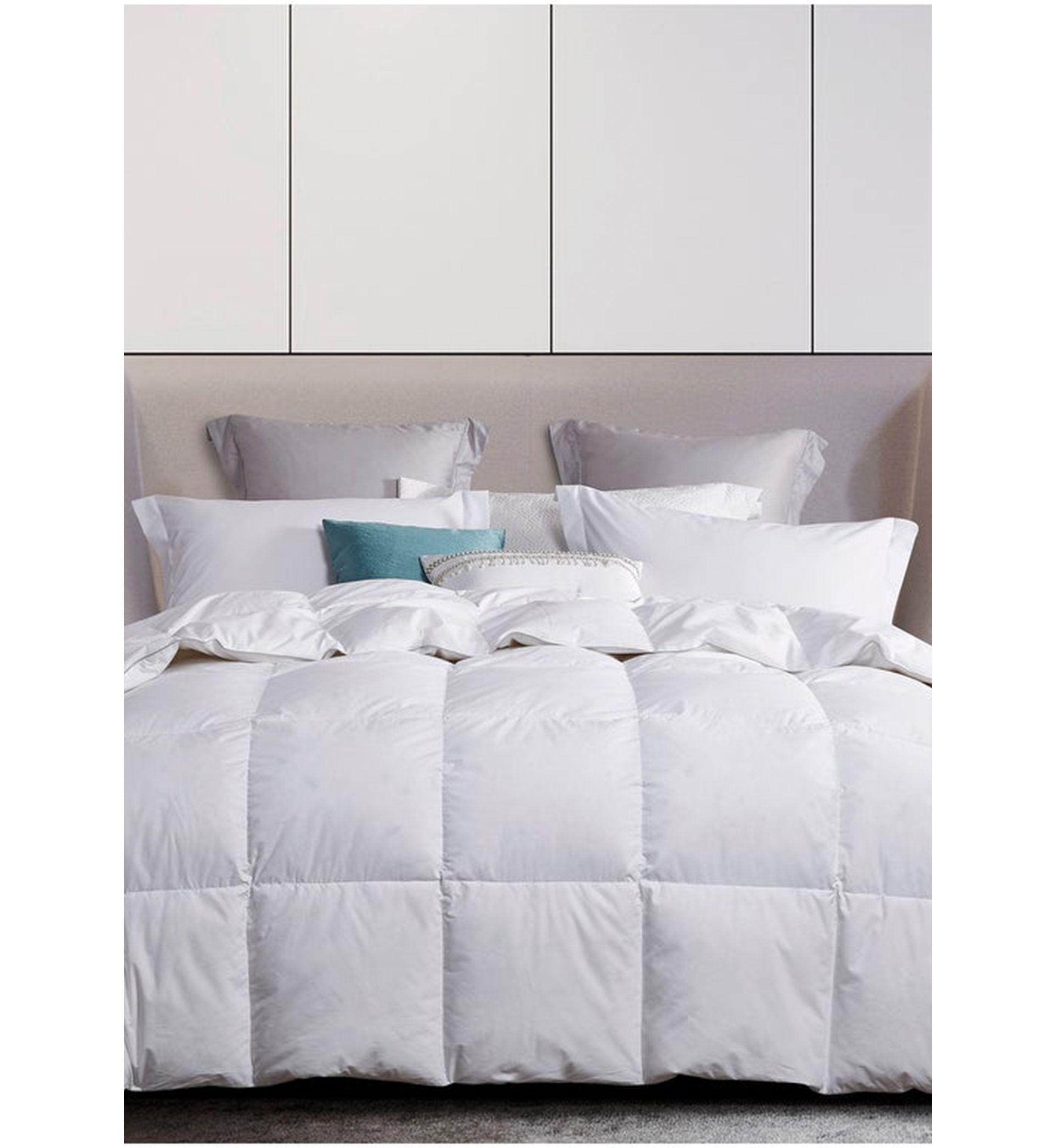 White Goose Down and Feather Comforter