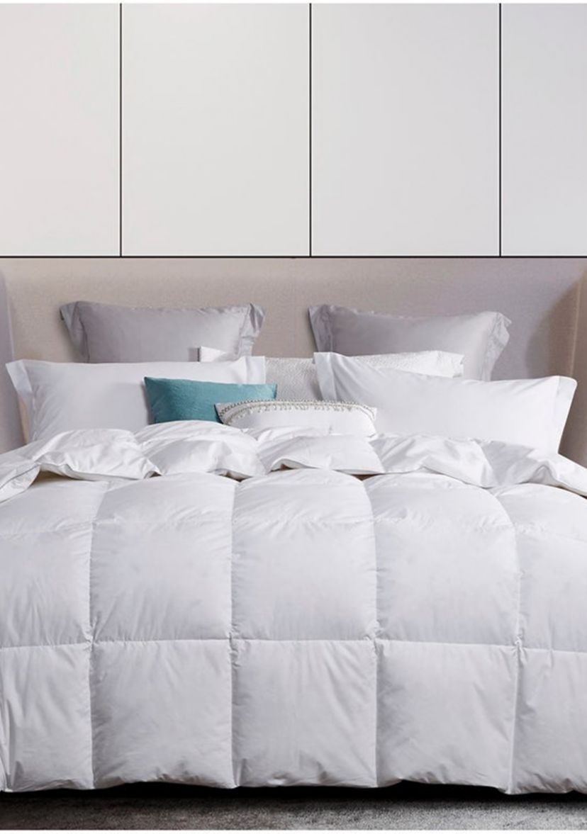 White Goose Down and Feather Comforter