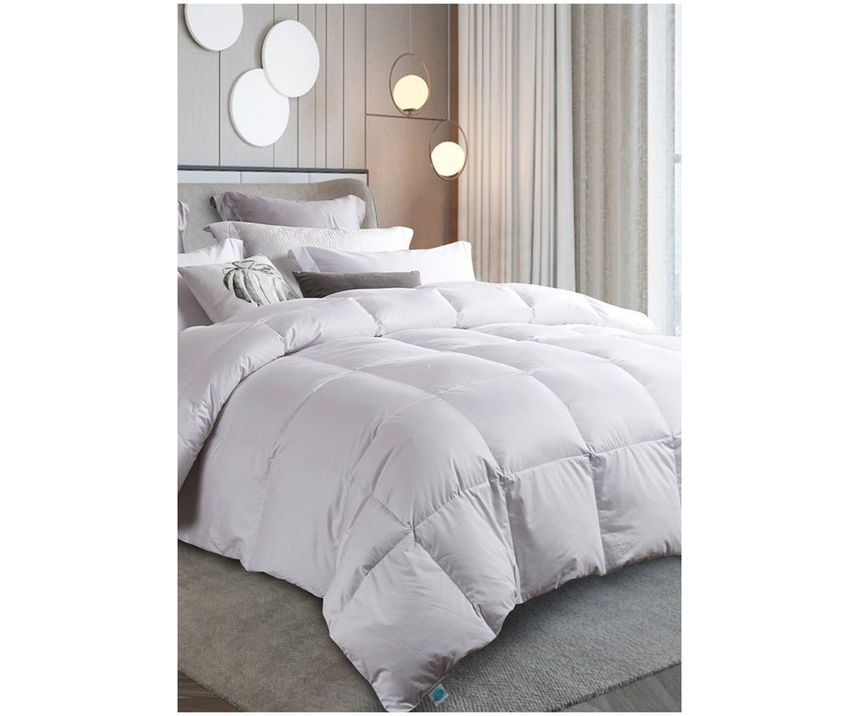 Luxury All Season White Down Comforter