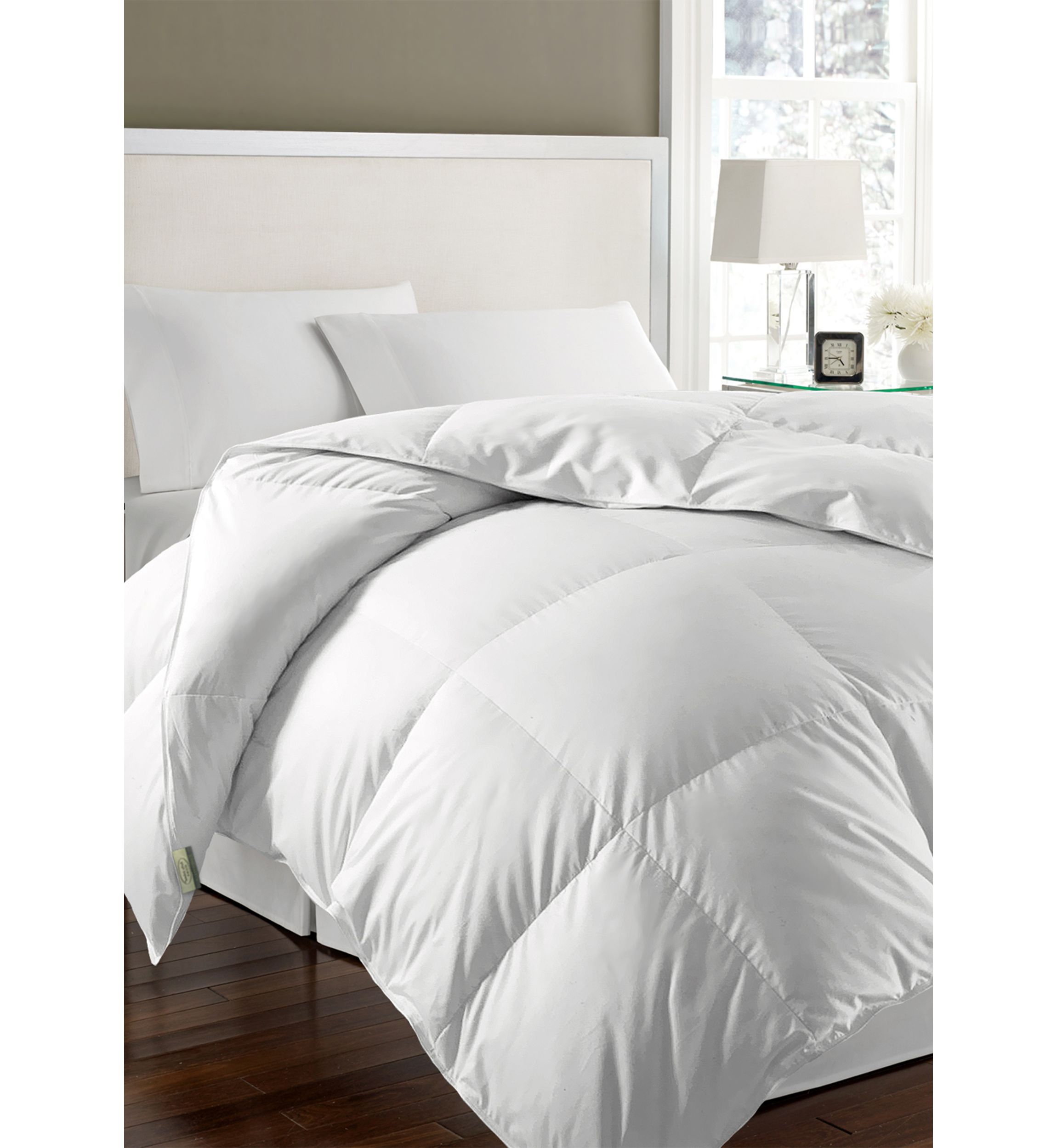 240 Thread Count White Goose Feather and Down Comforter