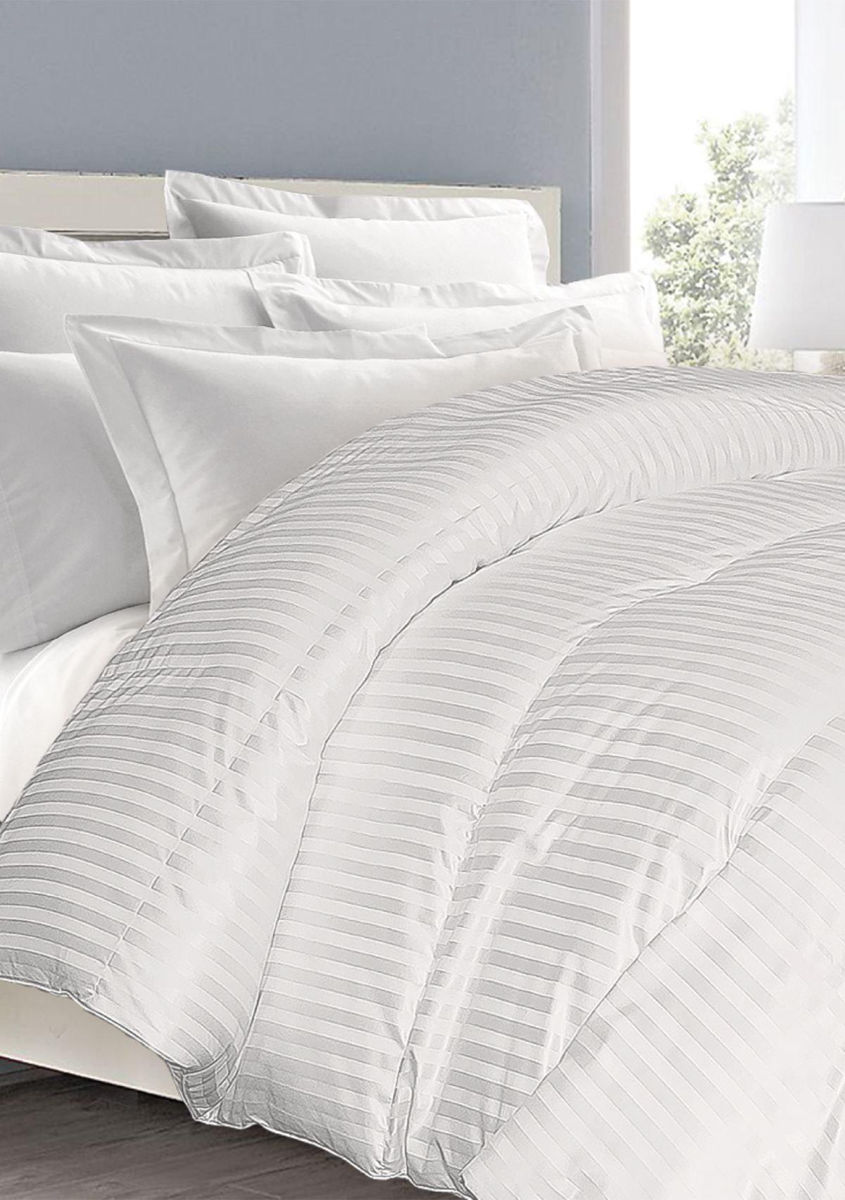 350 Thread Count Supreme Cotton Damask Stripe White Down Comforter