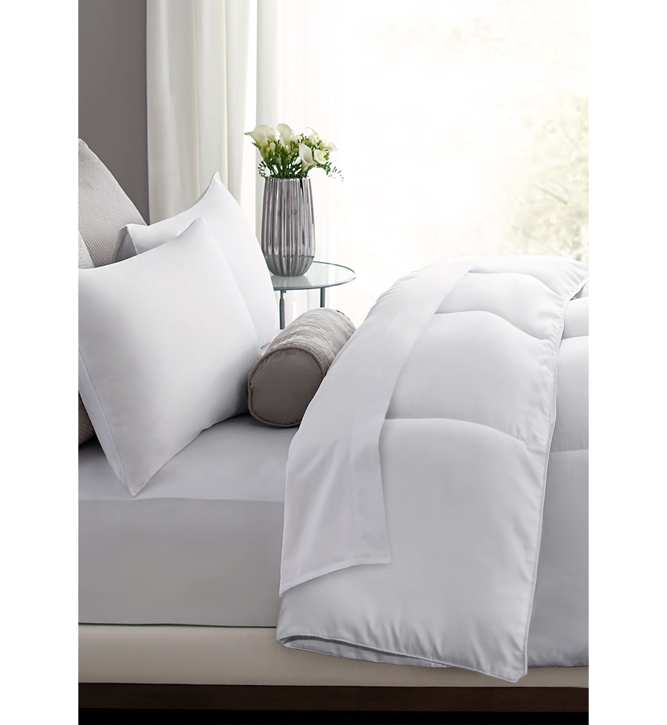Microfiber Down Alternative Comforter
