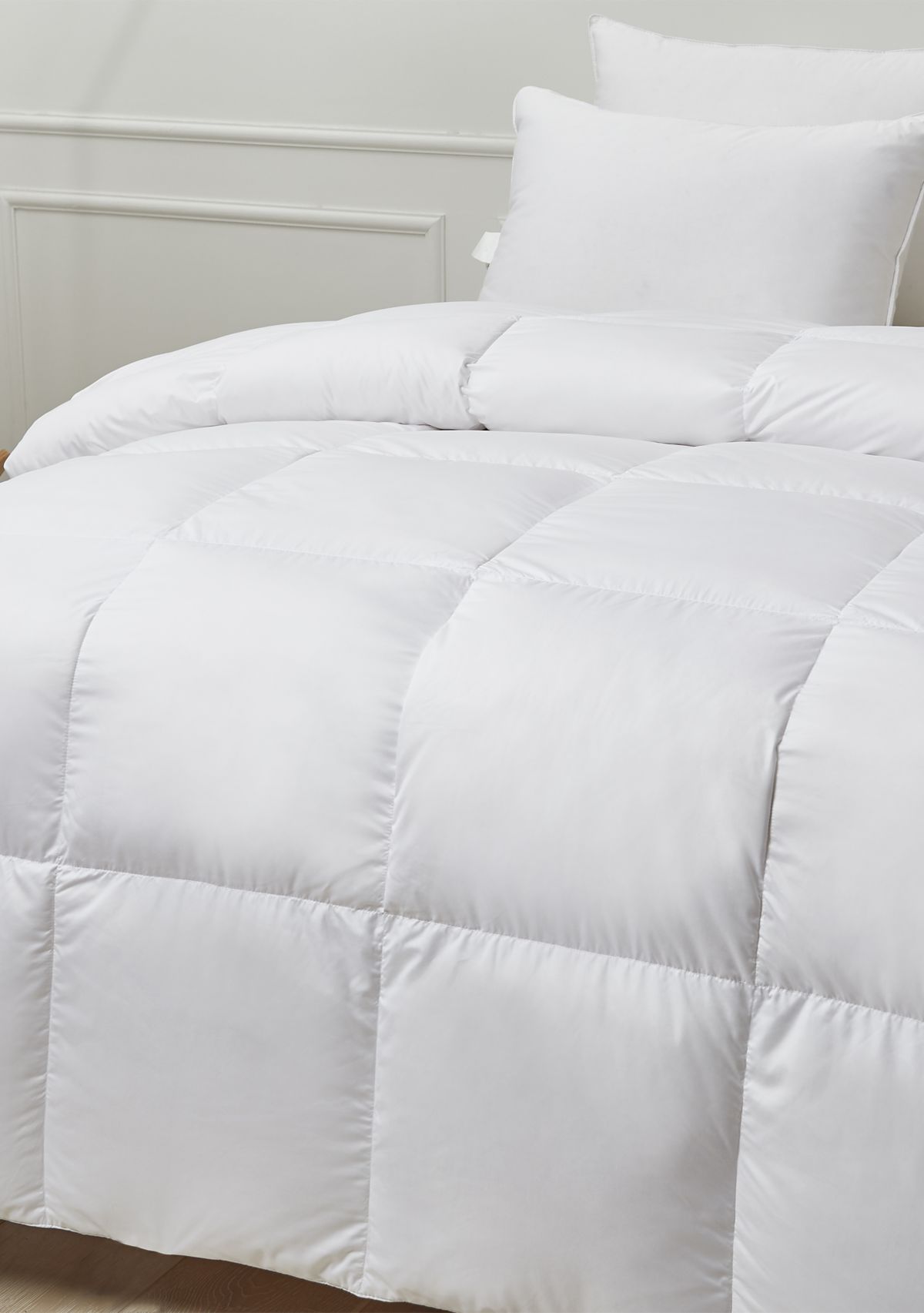 Ultra Soft Nano Touch All Season White Down Fiber Comforter